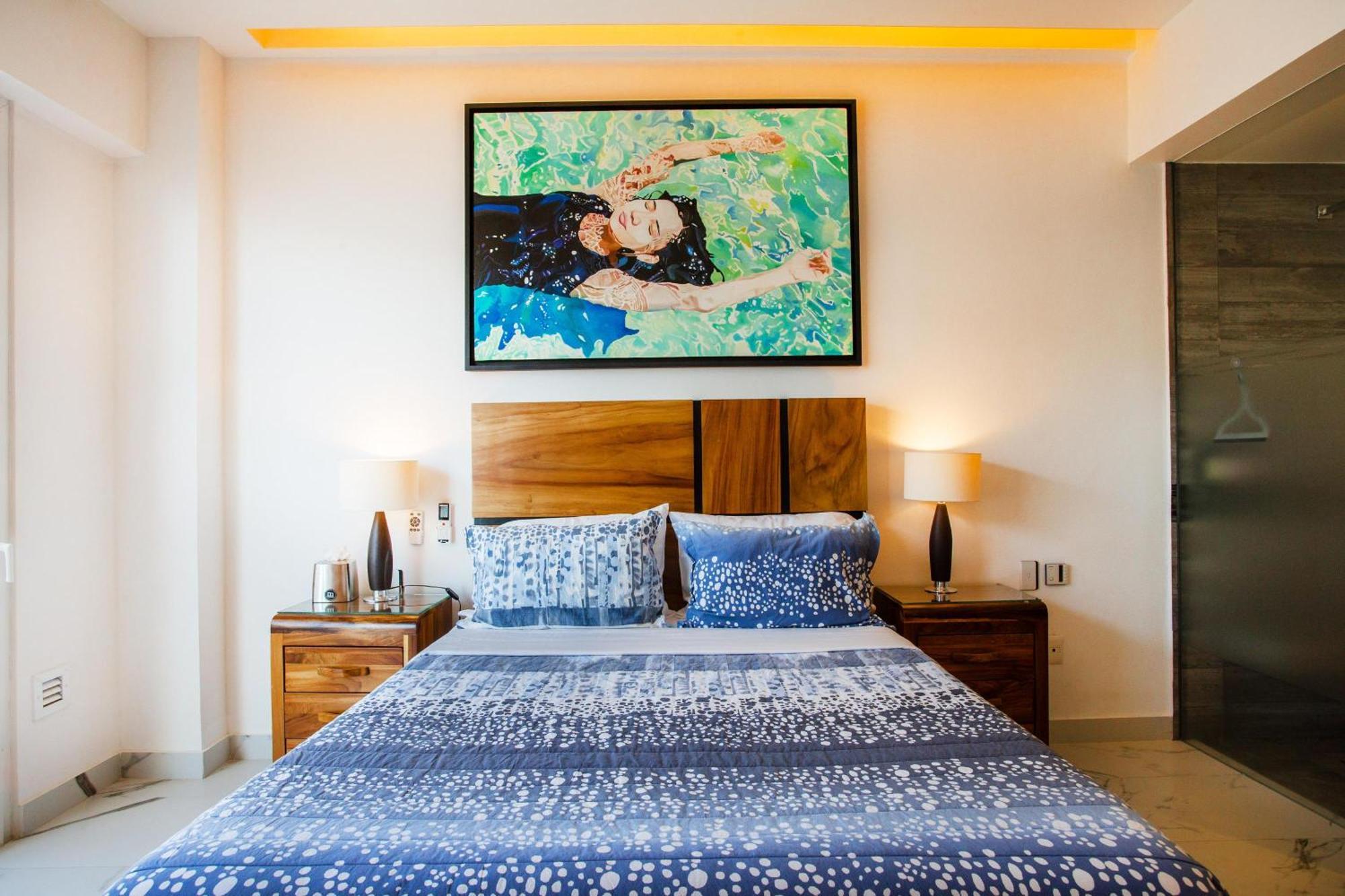 2 Bedroom Romantic Zone With Pool, Gym Holiday home Puerto Vallarta