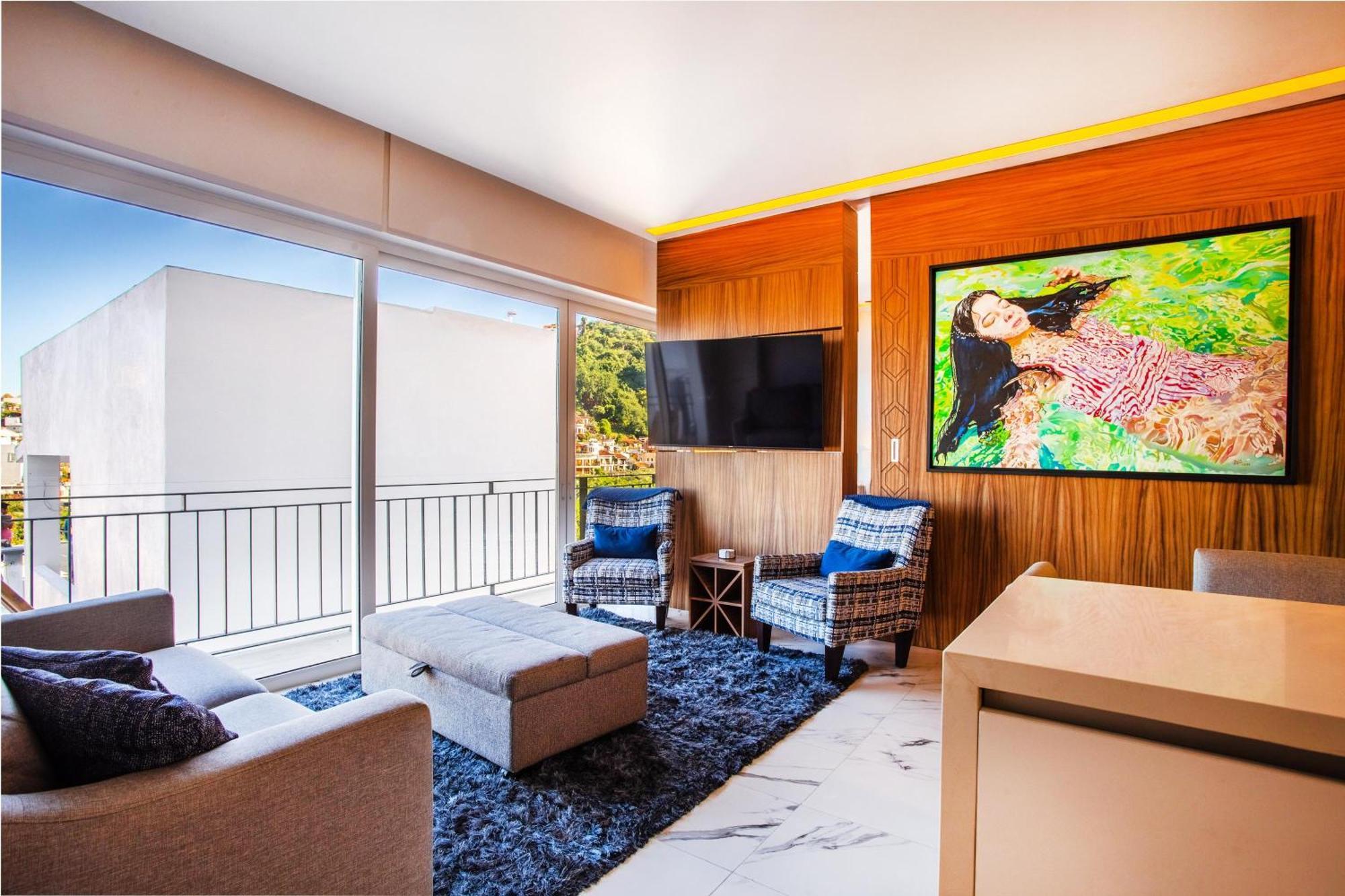 2 Bedroom Romantic Zone With Pool, Gym *
