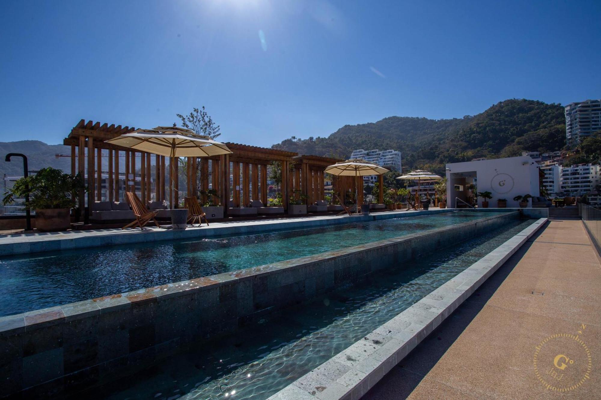 1 Bedroom Romantic Zone, Rooftop Pool & Parking Holiday home