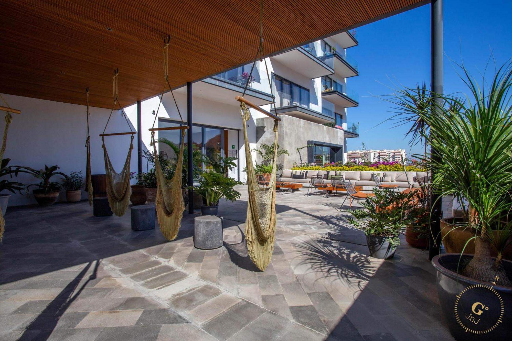 1 Bedroom Romantic Zone, Rooftop Pool & Parking * Puerto Vallarta