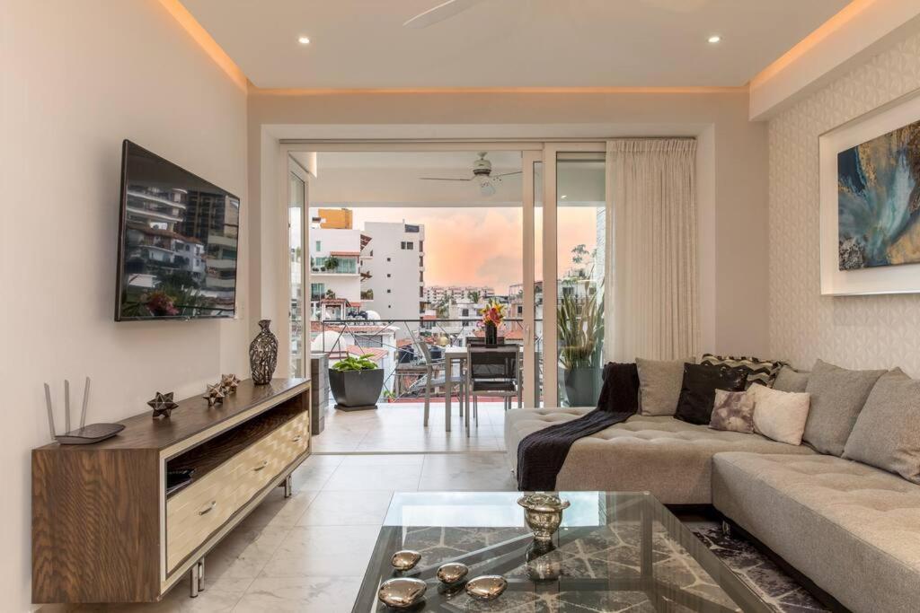 Apartment Dterrace Luxe 2bd 2ba Romantic Zone Muertos And Pier Puerto Vallarta