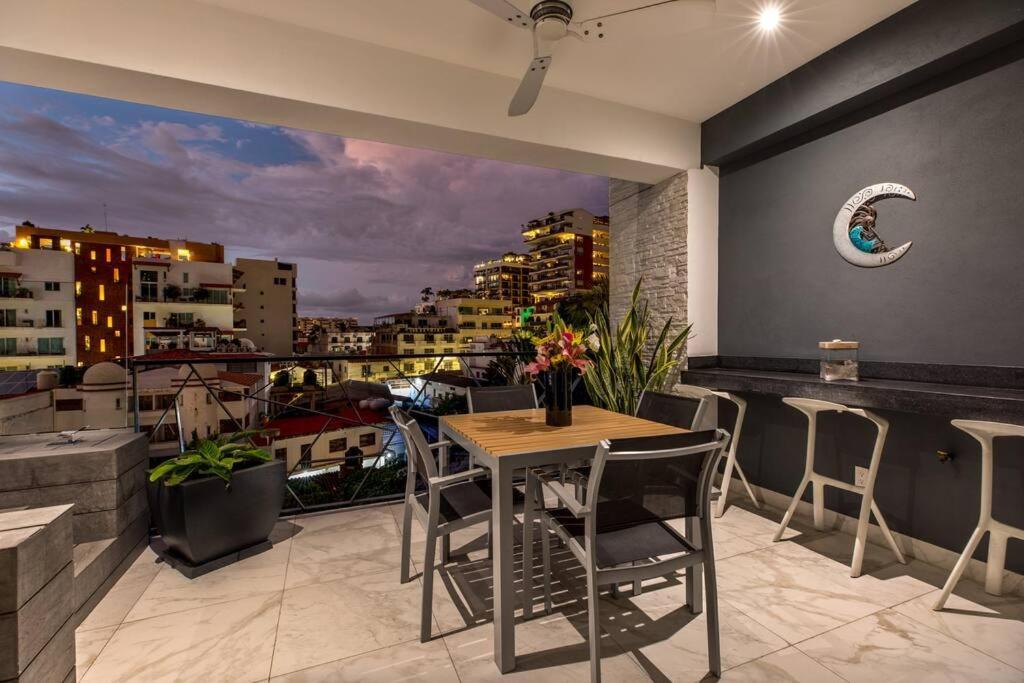 Dterrace Luxe 2bd 2ba Romantic Zone Muertos And Pier