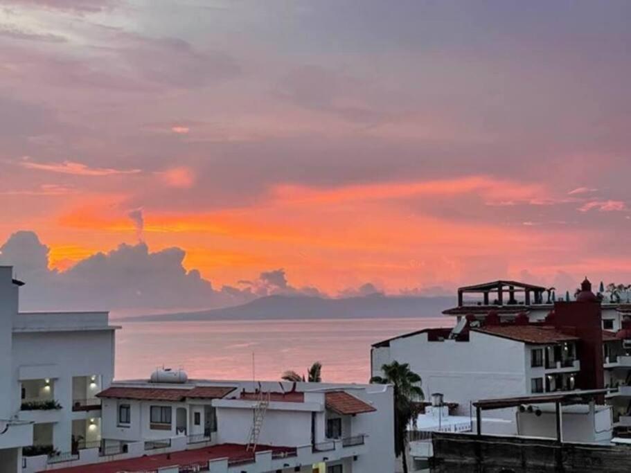 Dterrace Luxe 2bd 2ba Romantic Zone Muertos And Pier Puerto Vallarta