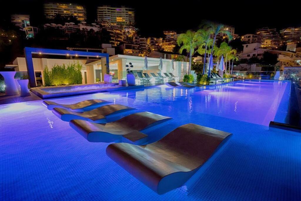 Dterrace Luxe 2bd 2ba Romantic Zone Muertos And Pier