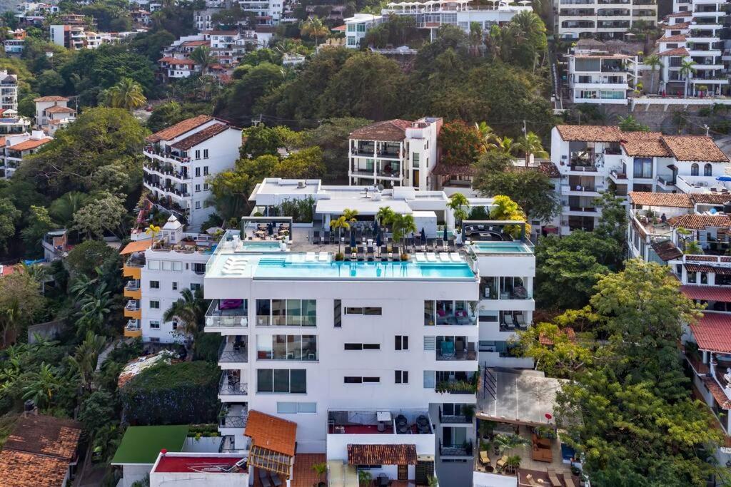 Dterrace Luxe 2bd 2ba Romantic Zone Muertos And Pier Apartment
