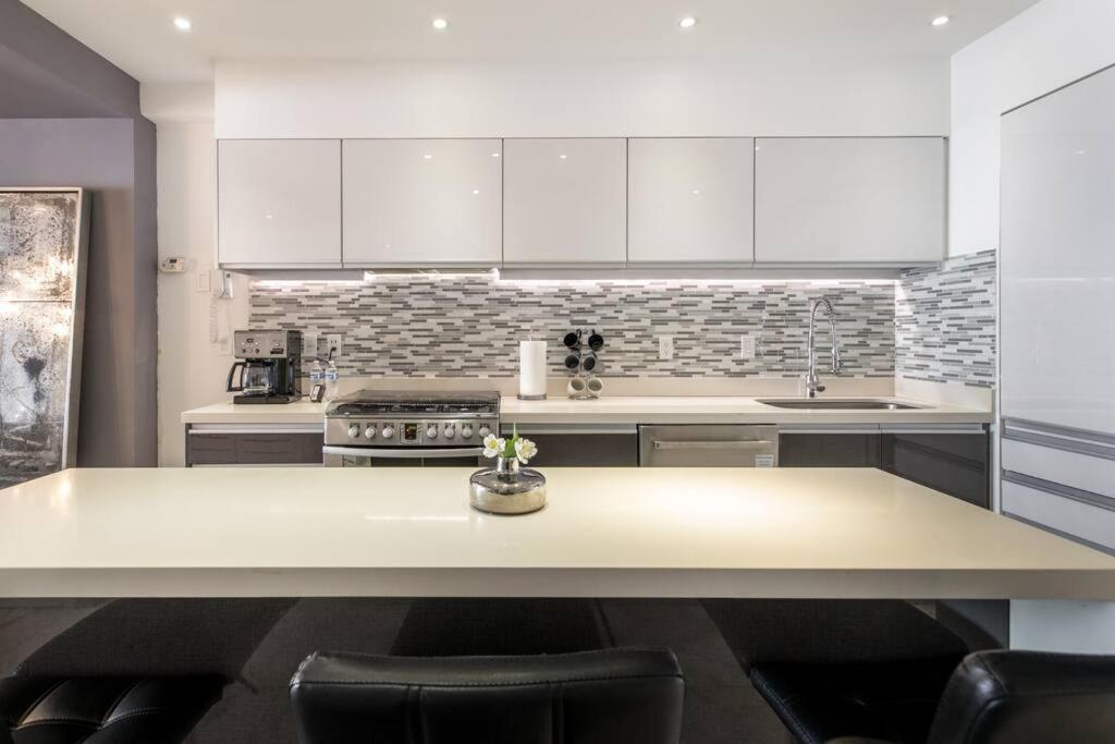Dterrace Luxe 2bd 2ba Romantic Zone Muertos And Pier Apartment *