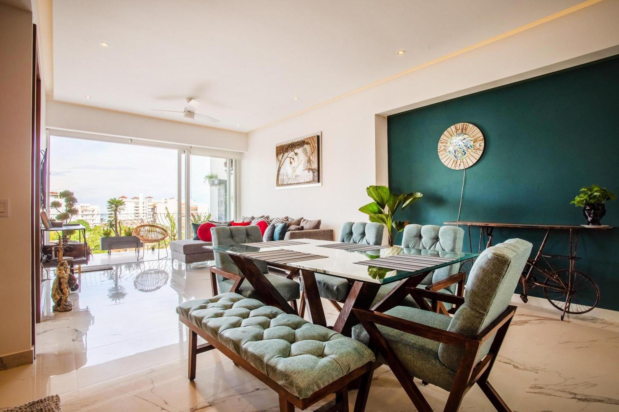 Lounge On Big Balcony, Pool And Gym Holiday home