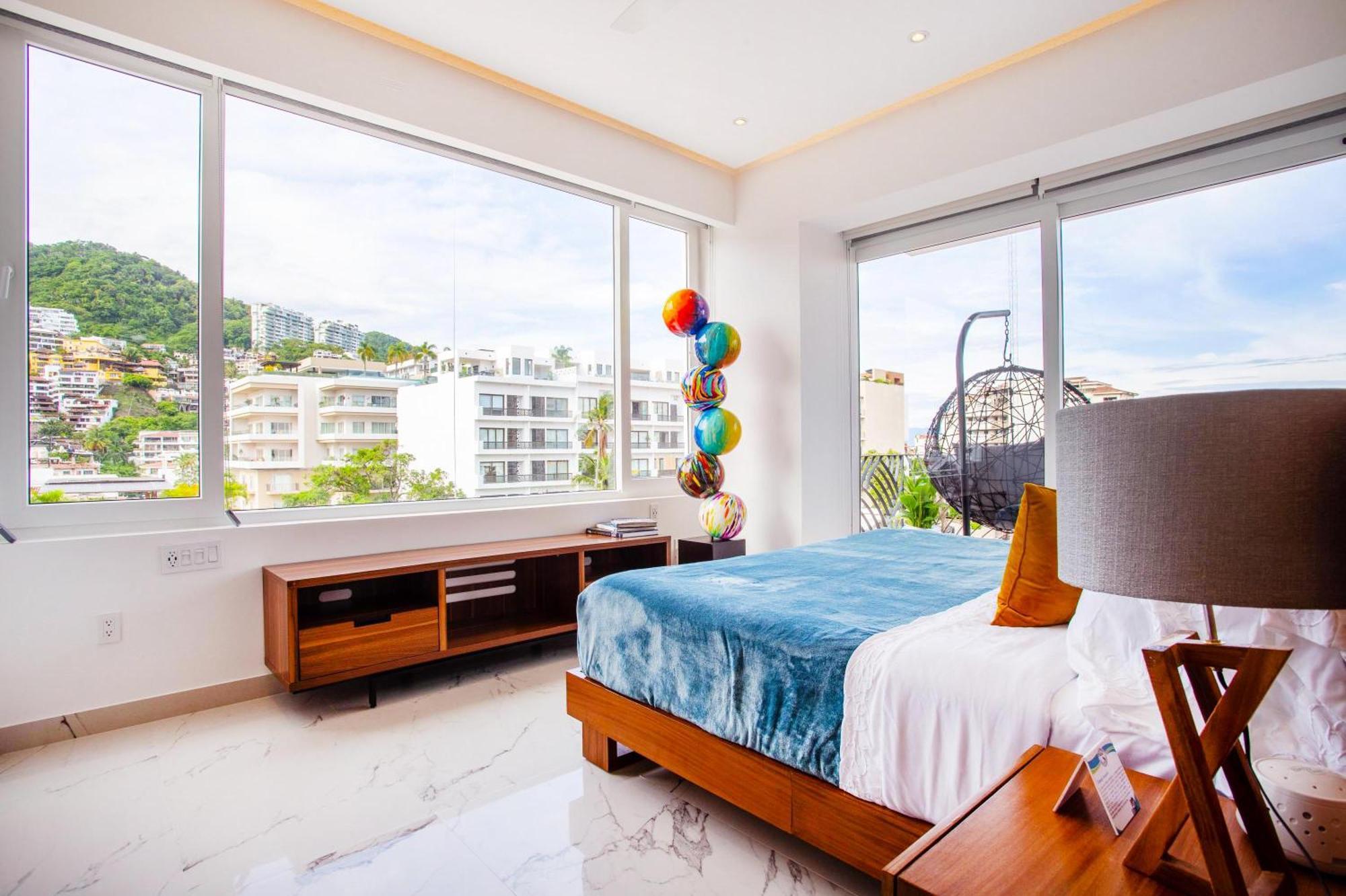 Lounge On Big Balcony, Pool And Gym Holiday home *