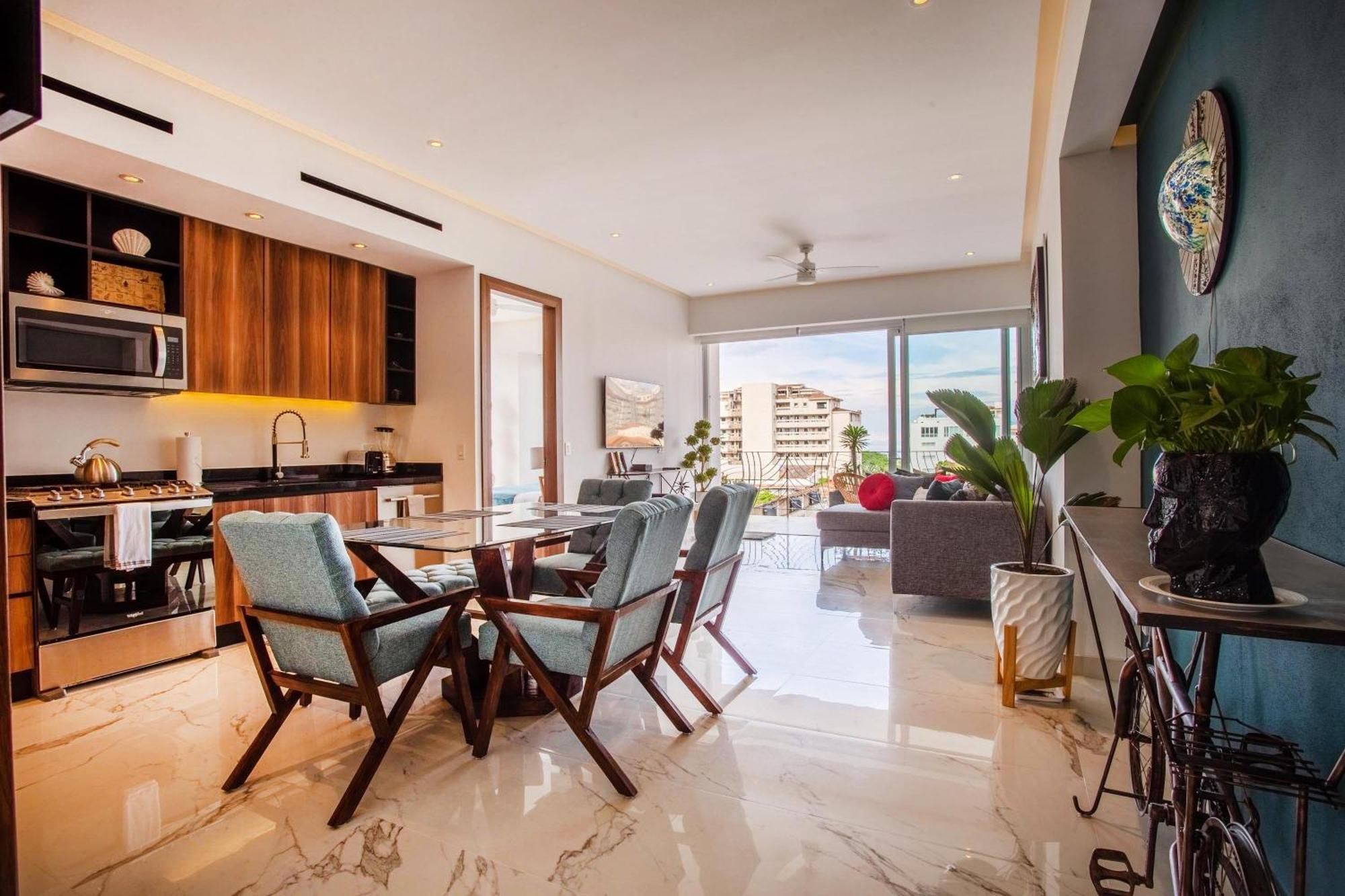 Holiday home Lounge On Big Balcony, Pool And Gym Puerto Vallarta