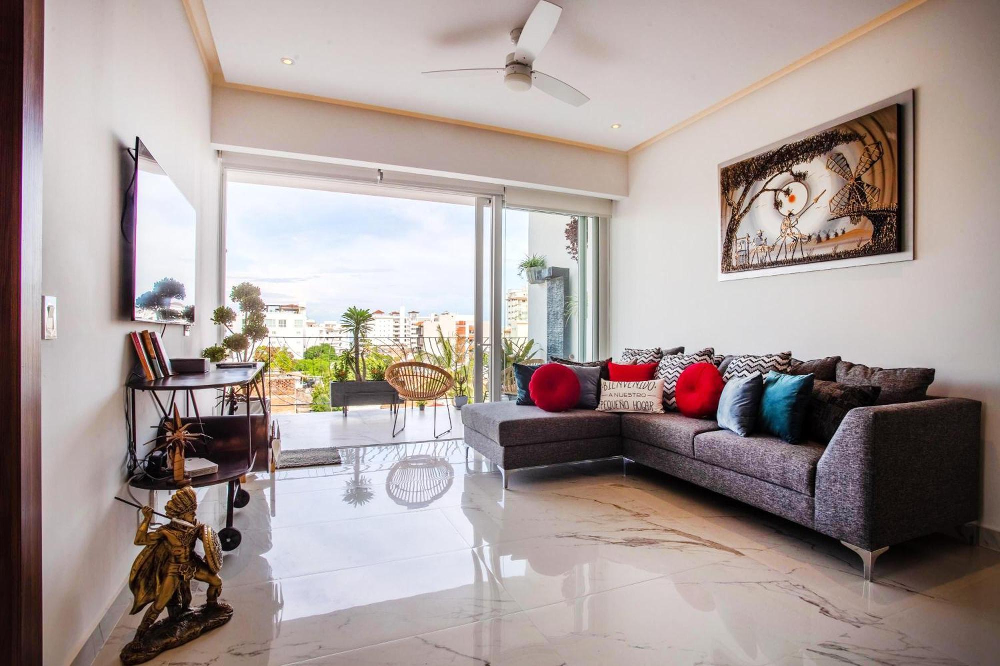 Holiday home Lounge On Big Balcony, Pool And Gym *