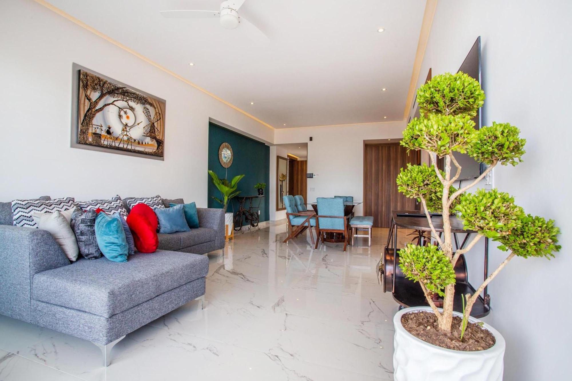 Lounge On Big Balcony, Pool And Gym Holiday home Puerto Vallarta