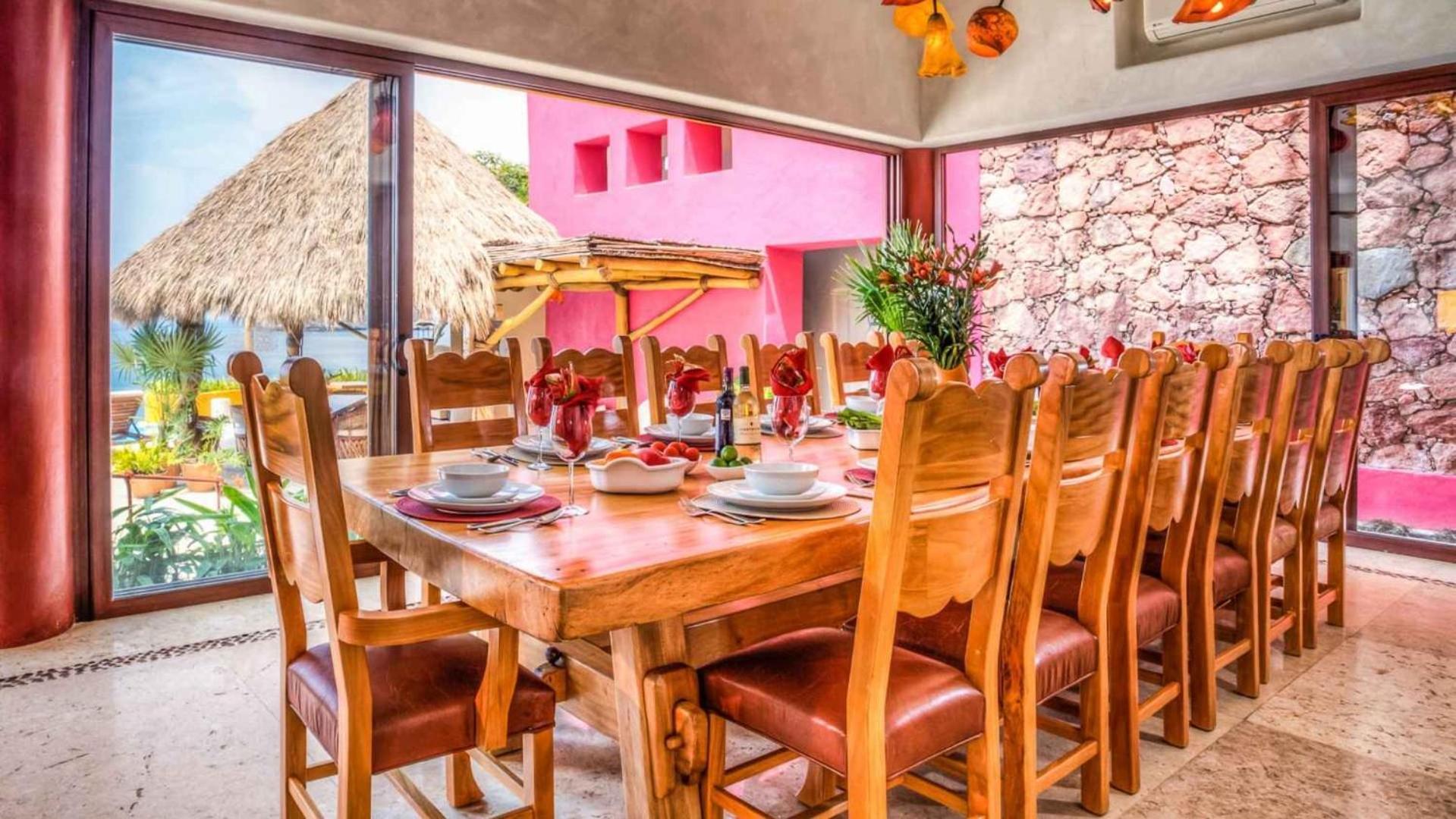 Villa Oceanfront 15 Bedroom For 28 Guests *