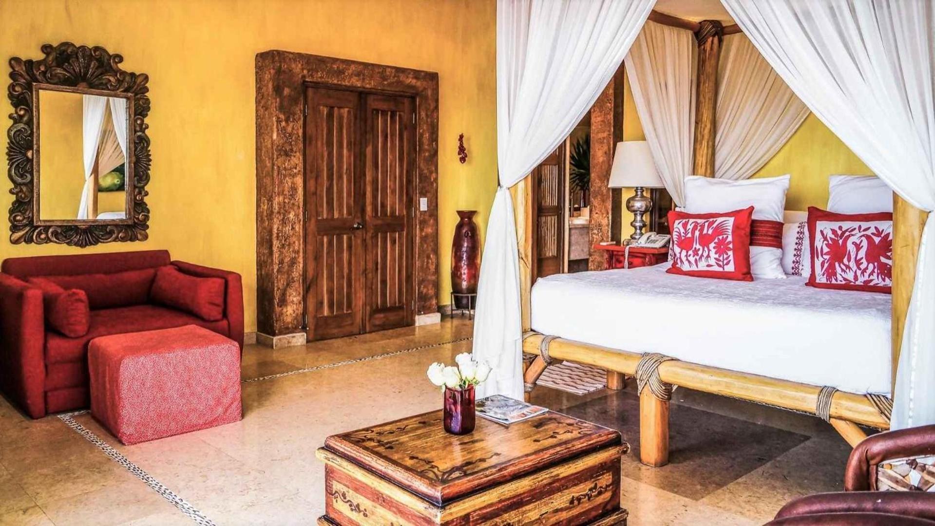 Oceanfront 15 Bedroom For 28 Guests Villa Puerto Vallarta