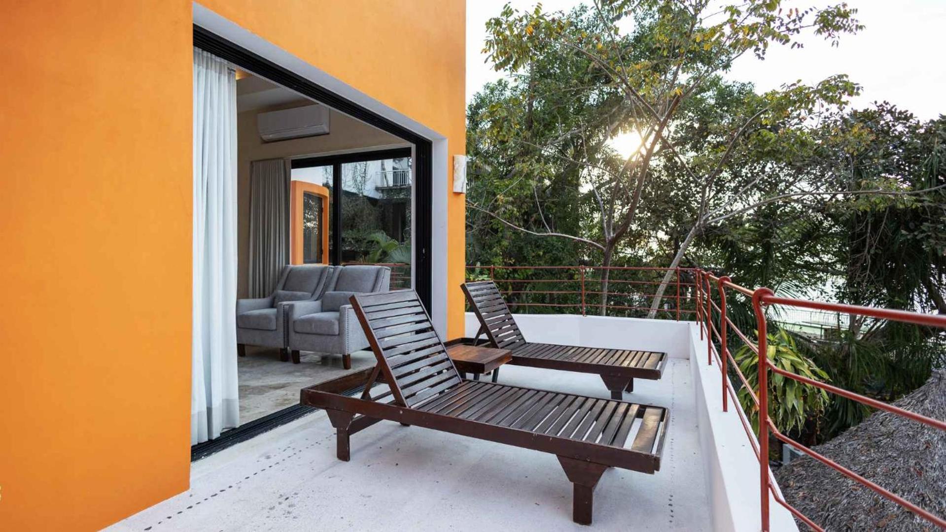 Oceanfront 15 Bedroom For 28 Guests Villa *