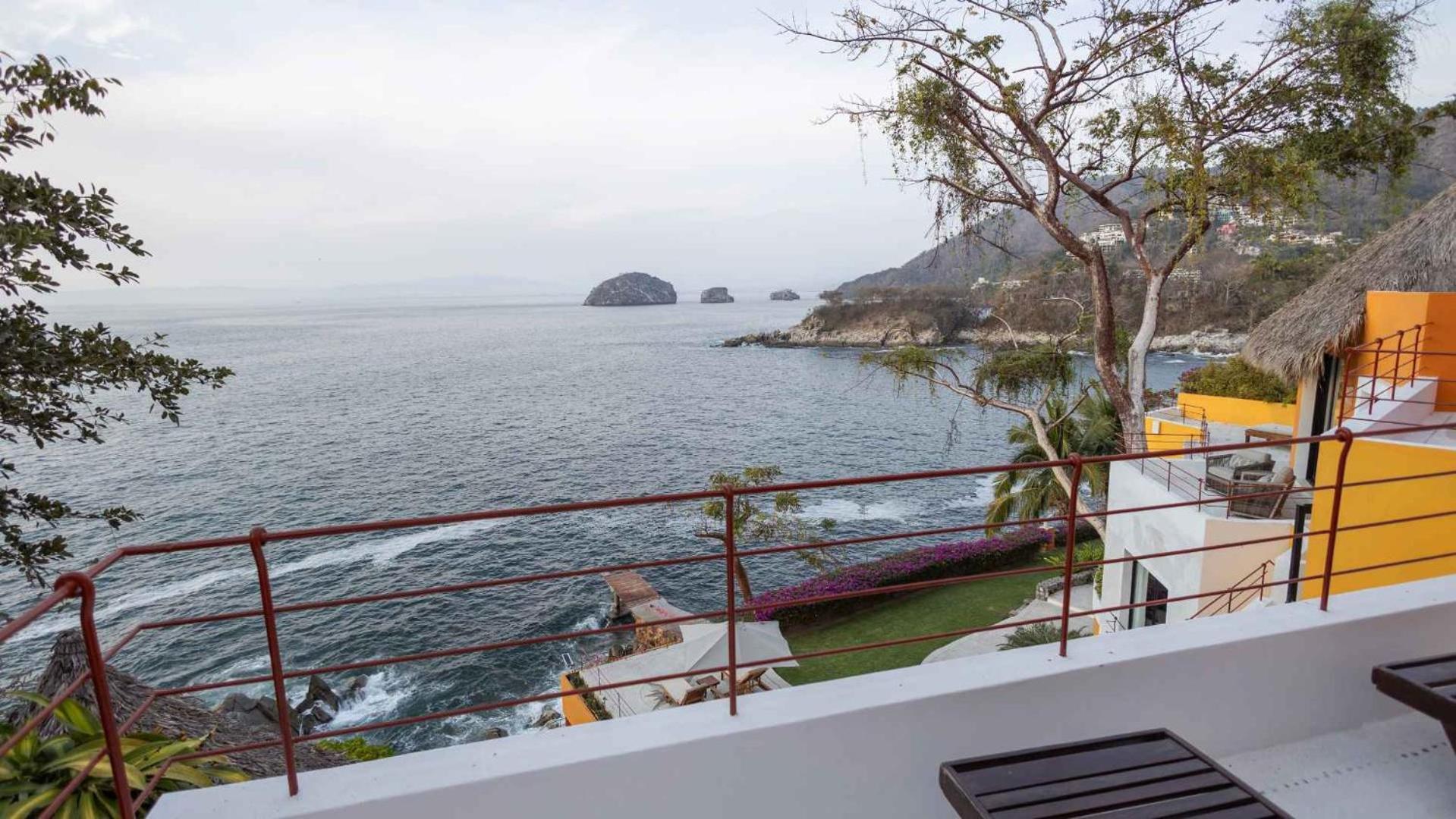 Oceanfront 15 Bedroom For 28 Guests Villa Puerto Vallarta