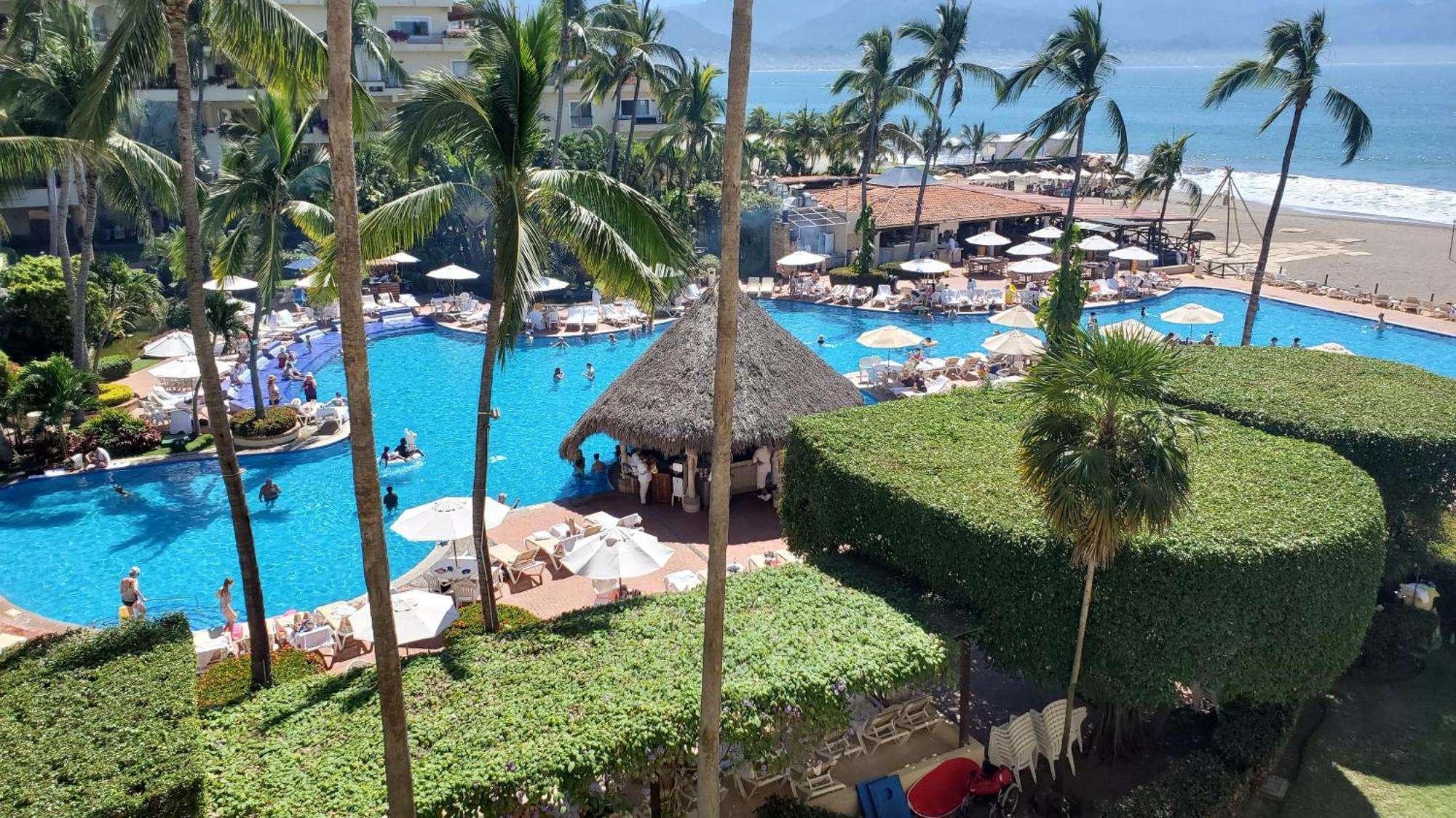 Hotel Velas Vallarta 4*