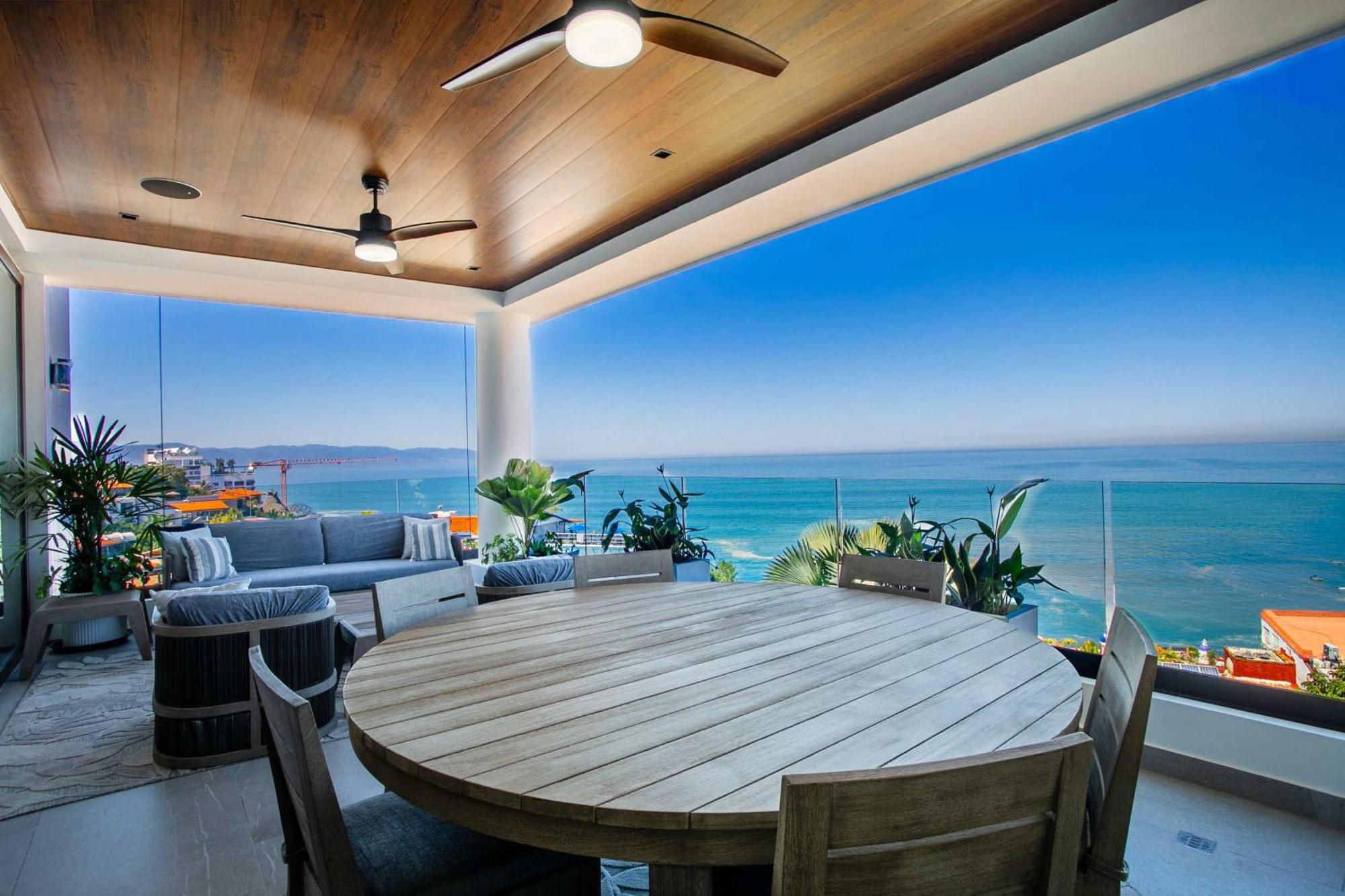 Ocean View 2bd Retreat With Pool