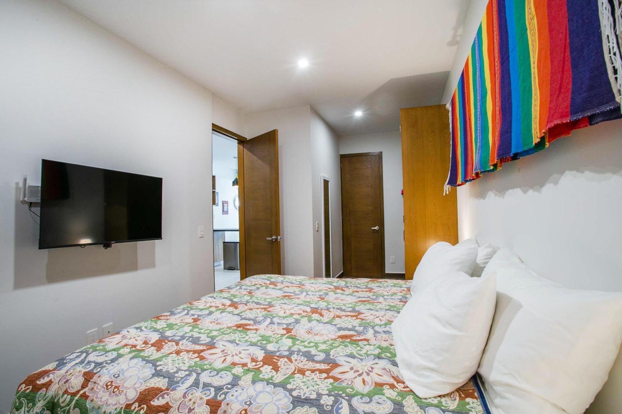 New 1br In Downtown Near The Holiday home *