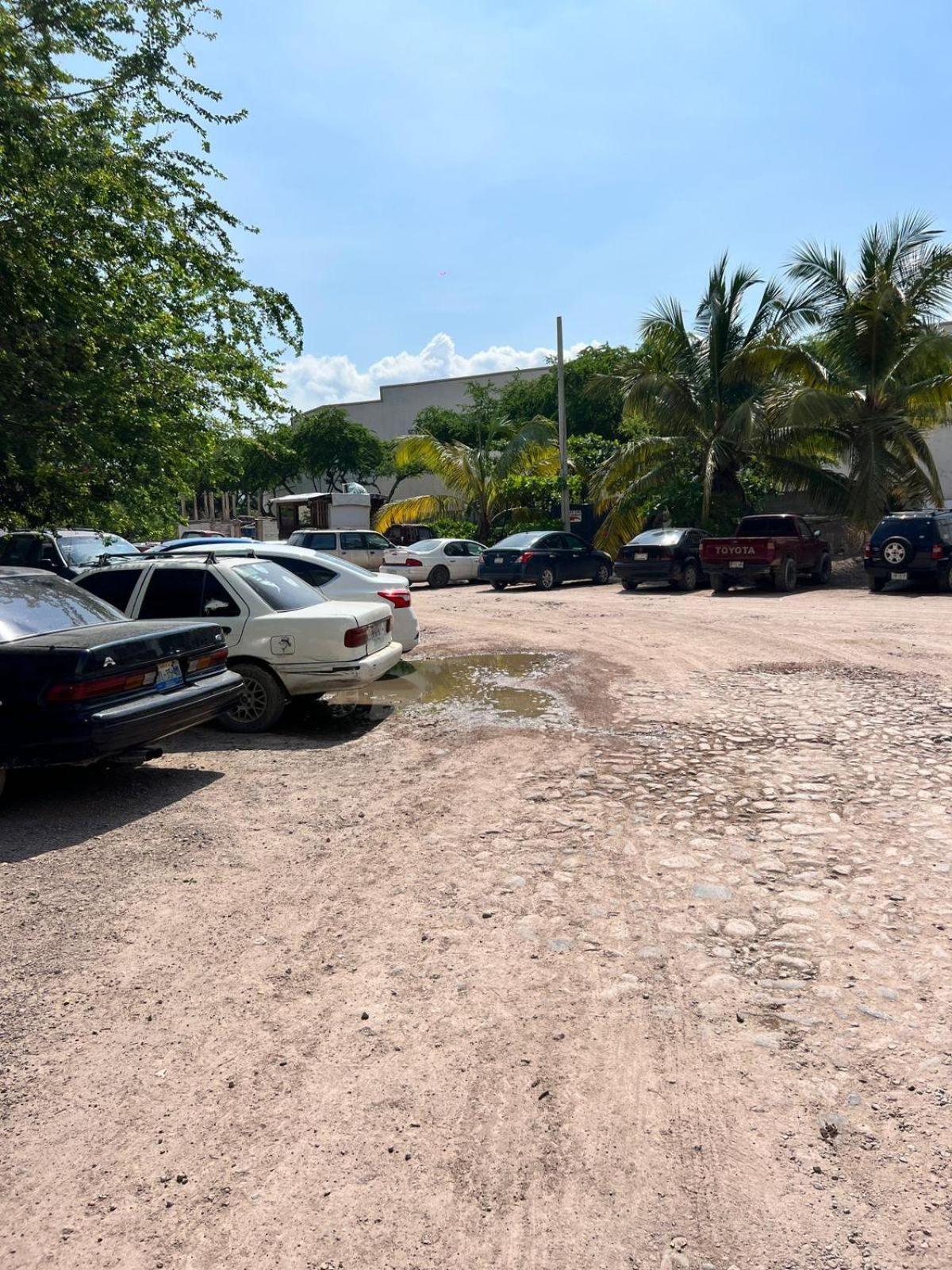 Beachfront X-large Corner Unit-2 Bdr- Ocean View *