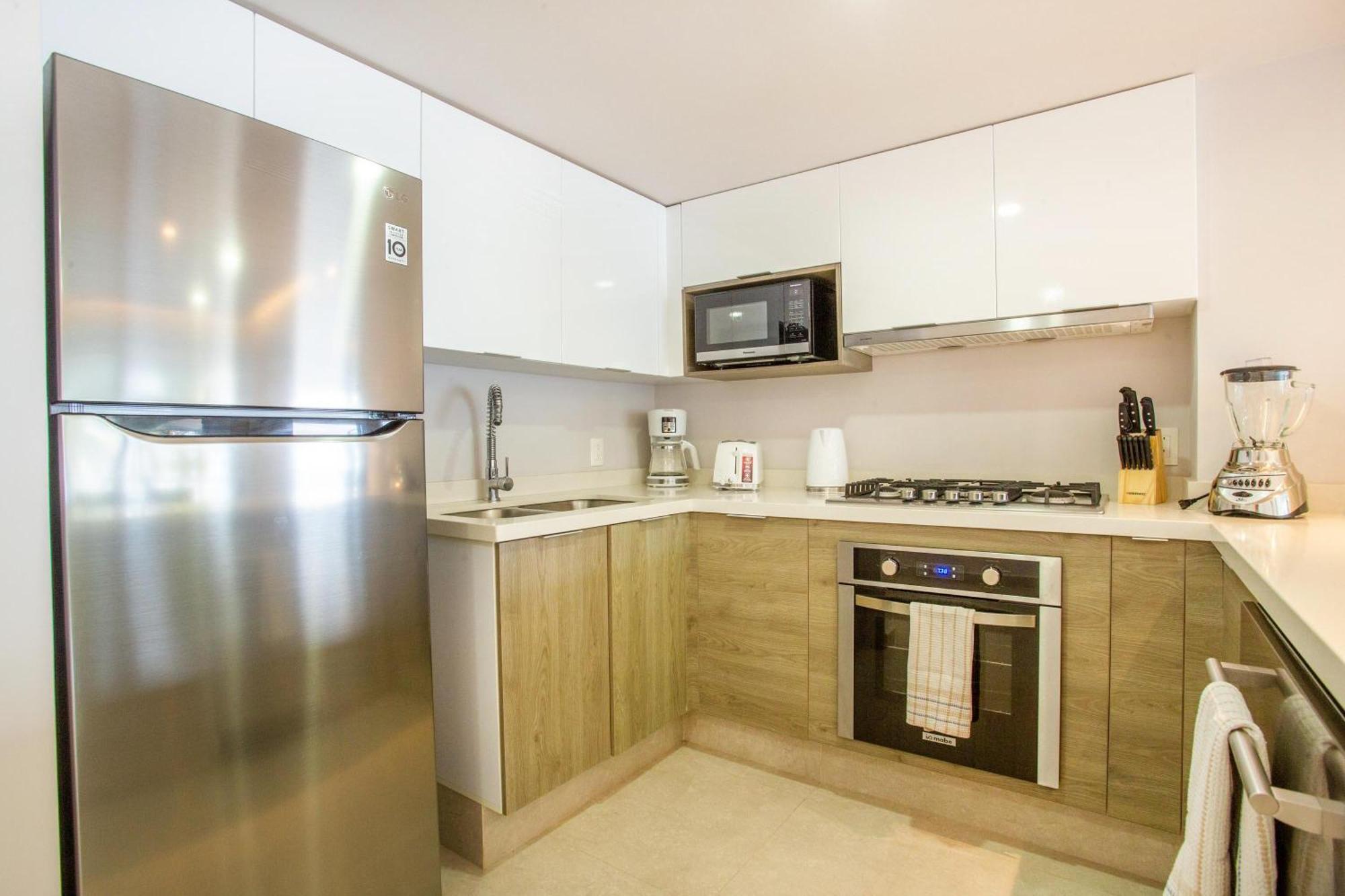 Holiday home Beachfront X-large Corner Unit-2 Bdr- Ocean View
