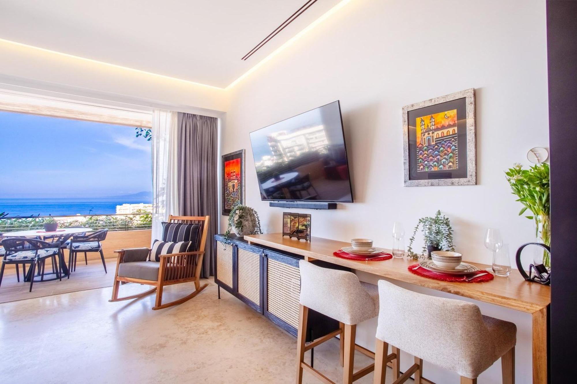 Soho Pv 9th Fl Retreat With Workspace Holiday home Puerto Vallarta