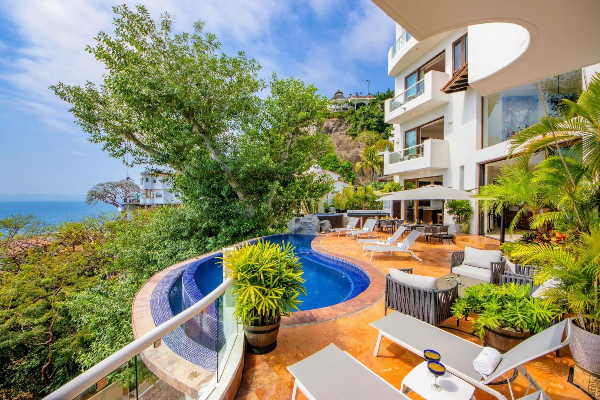 Divina Luxury Boutique - Adults Only 5*