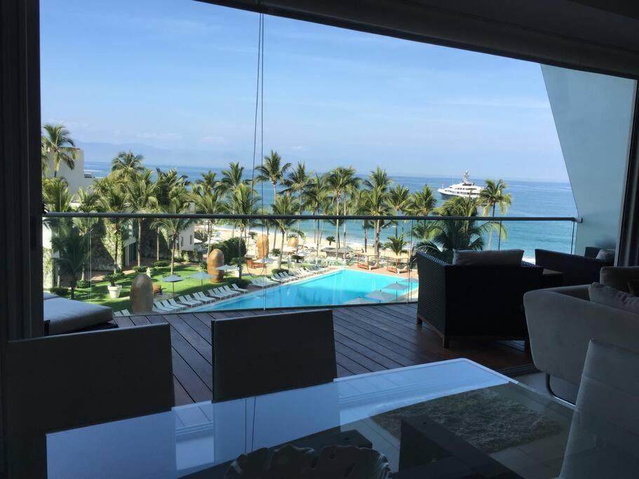 Icon Vallarta Luxury Beachfront Apartment *