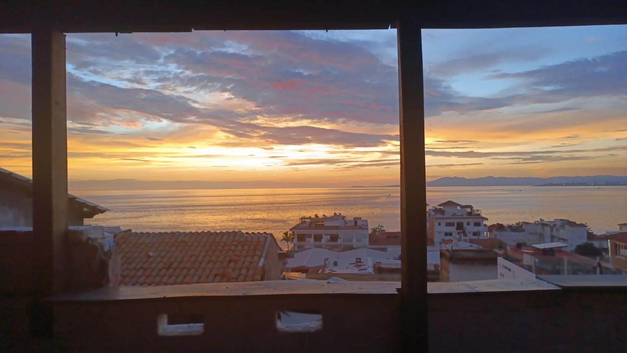 Con Terraza Y Privadas Vista Mar Cerca Malecon Holiday home