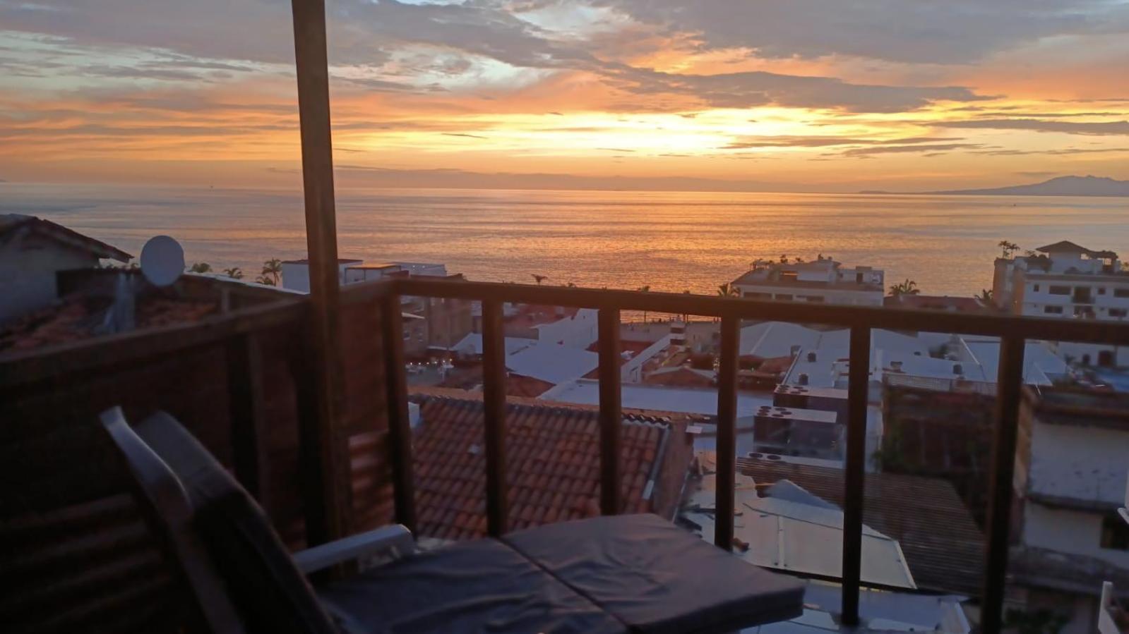 Con Terraza Y Privadas Vista Mar Cerca Malecon Holiday home *