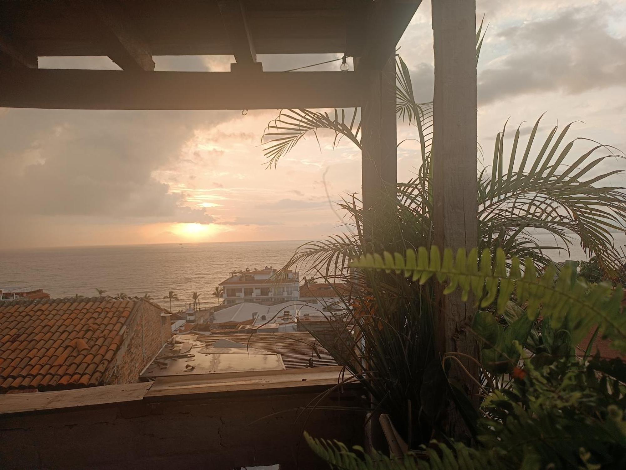 Con Terraza Y Privadas Vista Mar Cerca Malecon Holiday home Puerto Vallarta