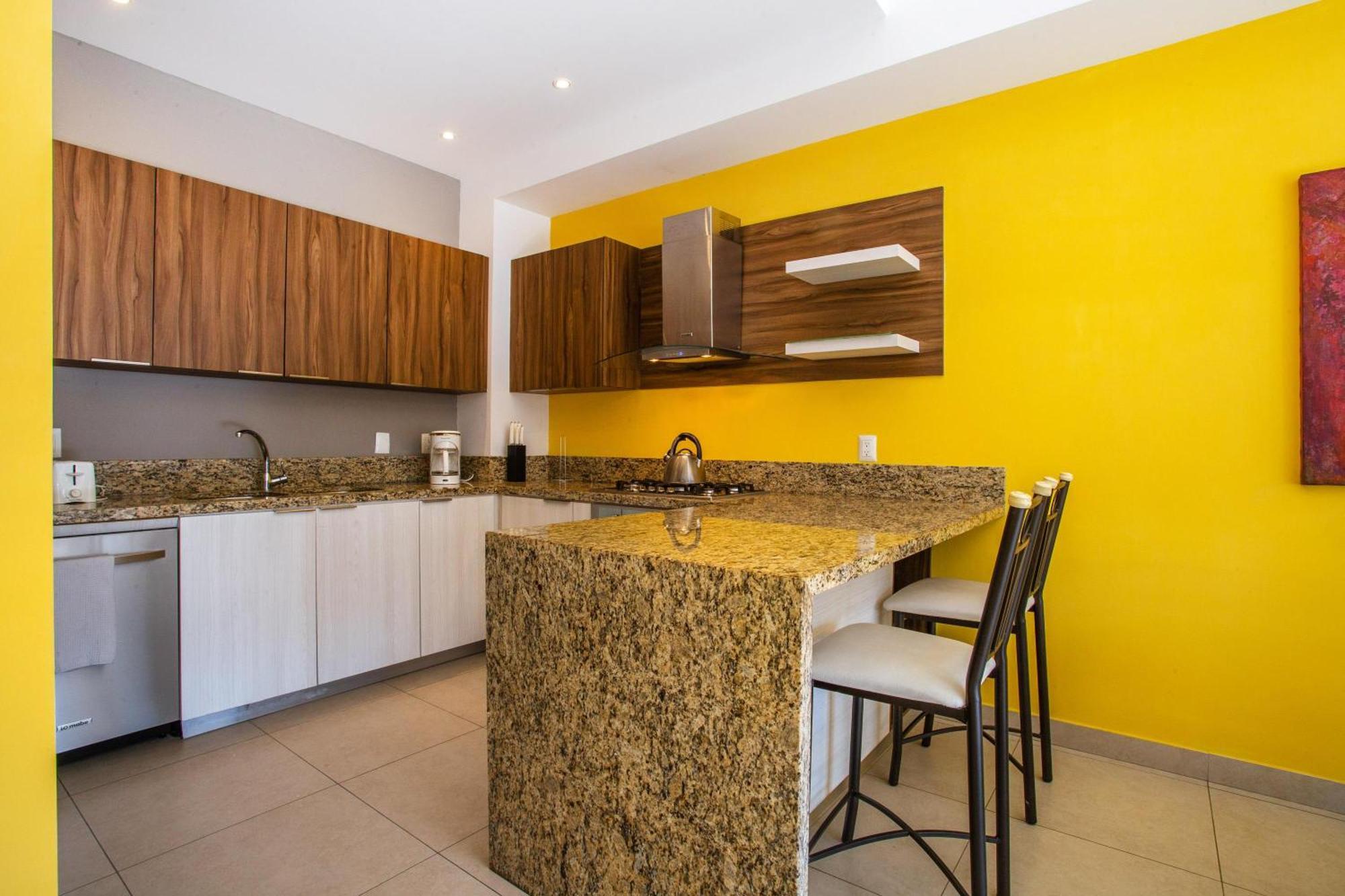 Zenith Gem | Stylish 1 Bedroom In The Romantic Zone Puerto Vallarta