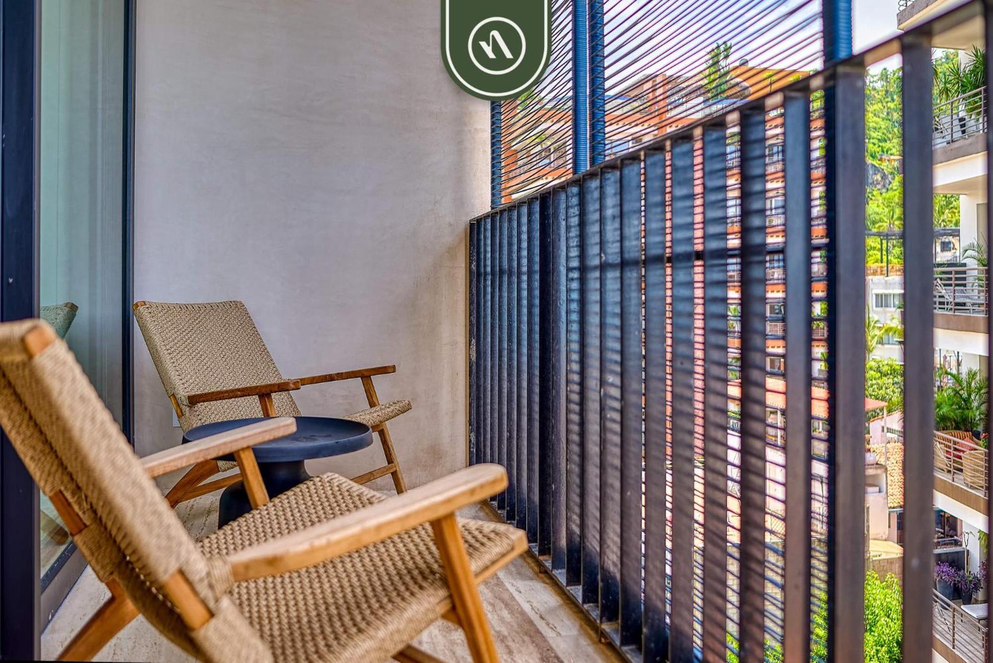 Luxury 1 Bedroom In Romantic Zone - Infinity Pool Apartment *