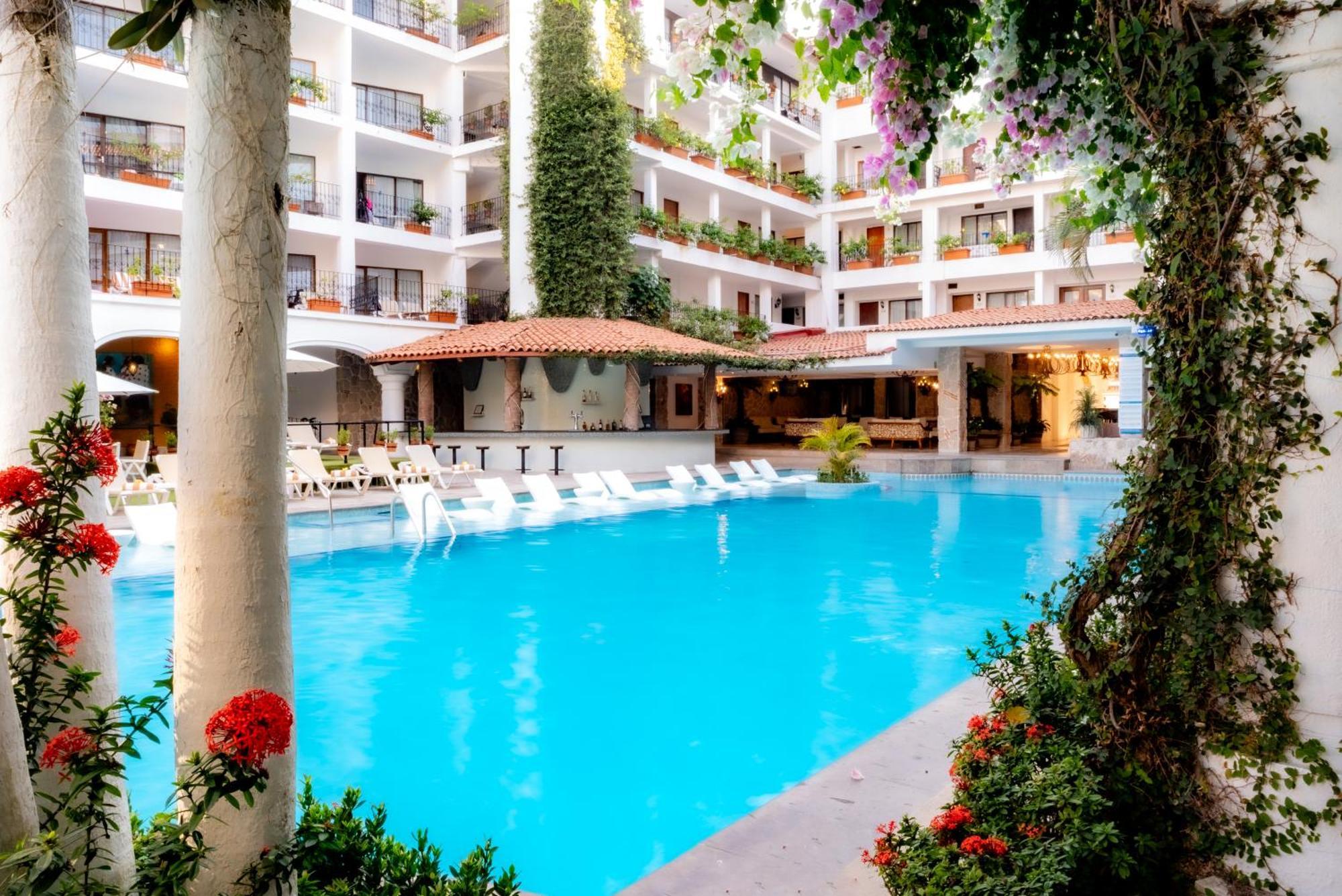 Playa Arcos Hotel
