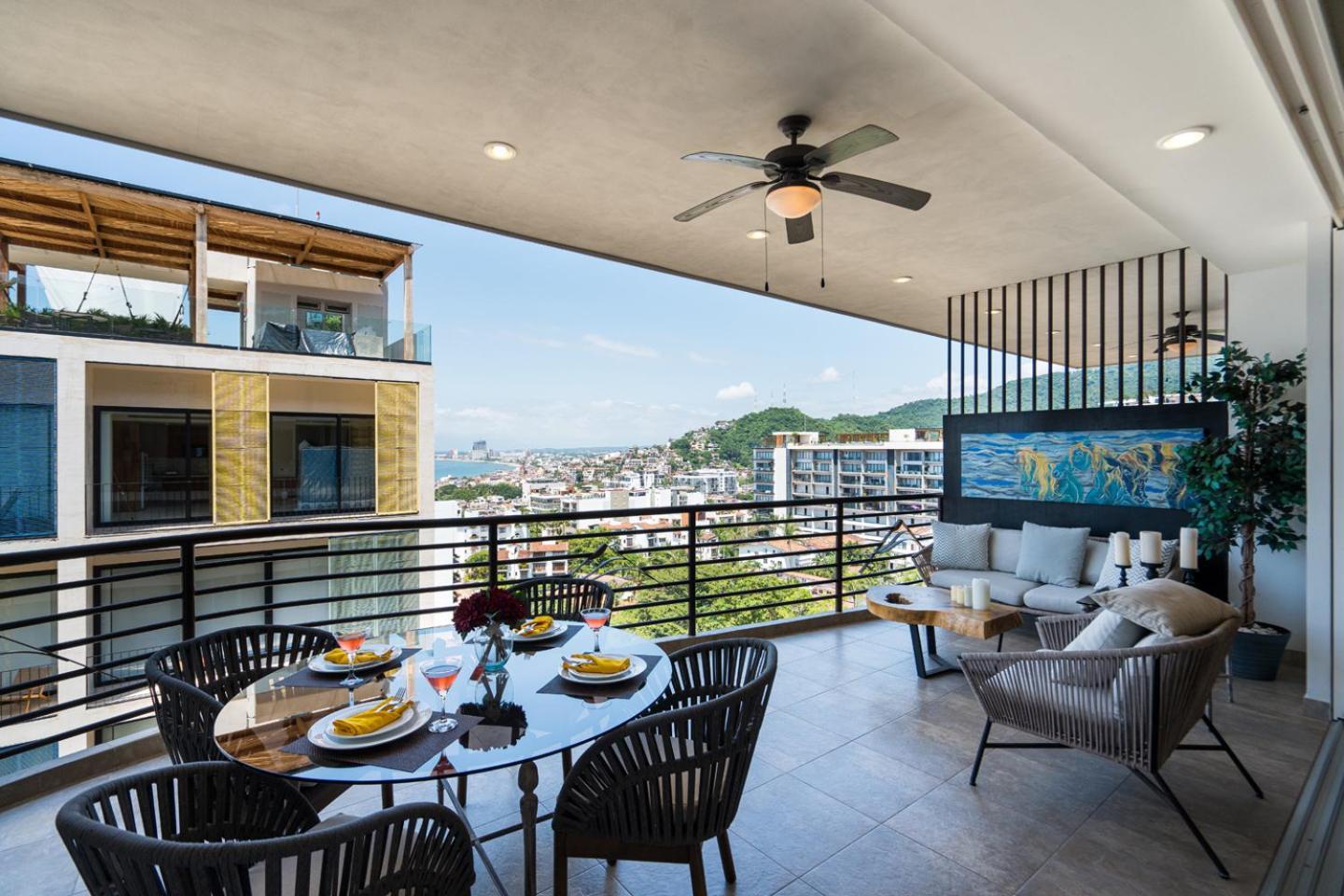 Pinnacle 180 Apartment *