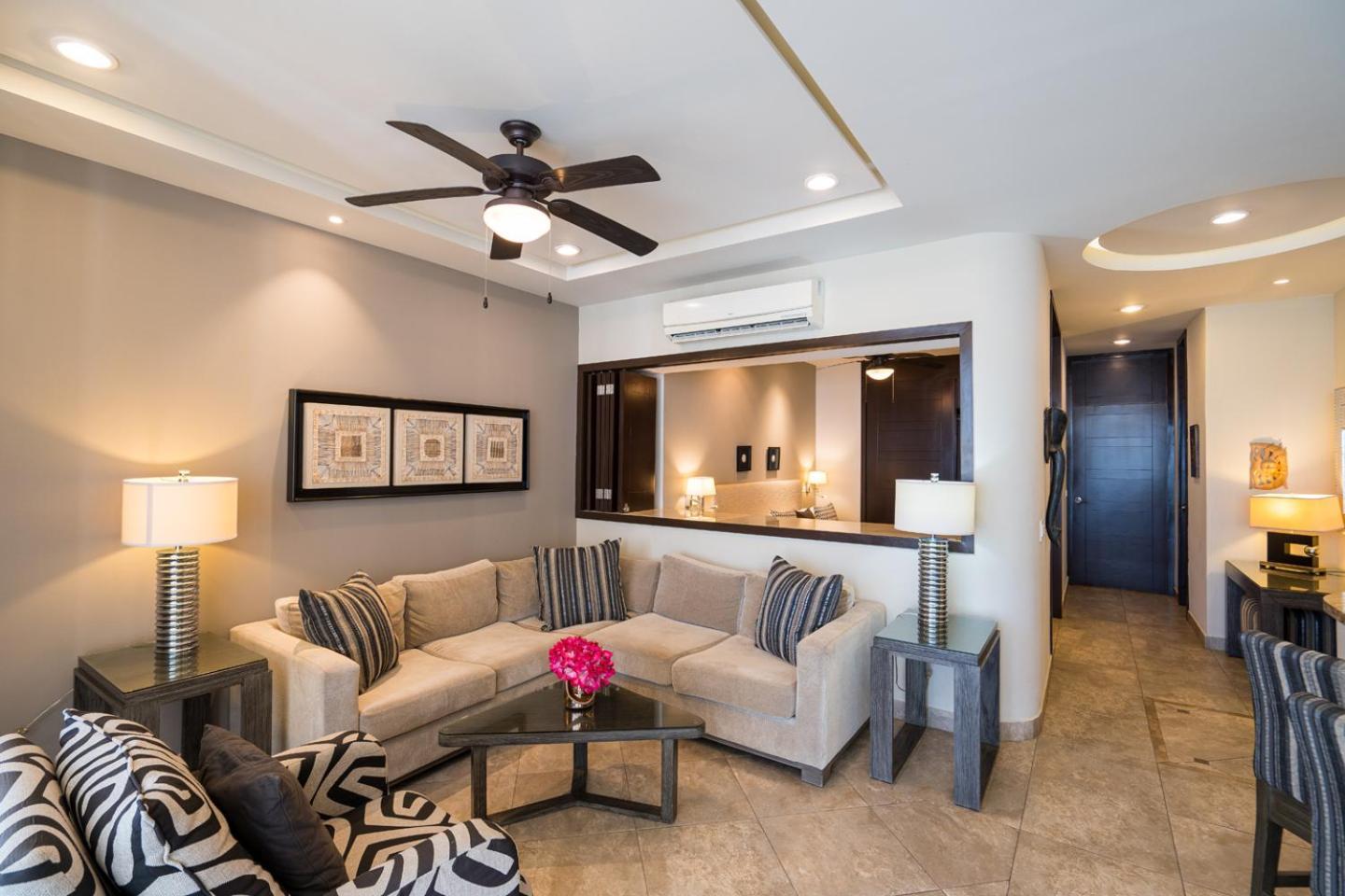 Apartment Pinnacle 180 *