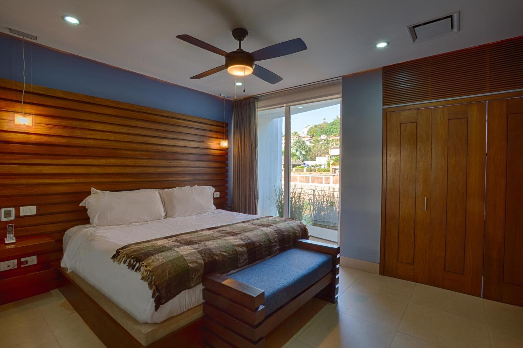 1 Bedroom Stunning View 1200 Sf Loft Penthouse With 2 Bathrooms Apartamento Puerto Vallarta