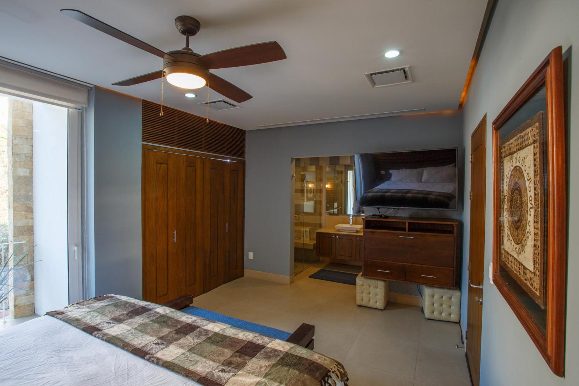 1 Bedroom Stunning View 1200 Sf Loft Penthouse With 2 Bathrooms * Puerto Vallarta