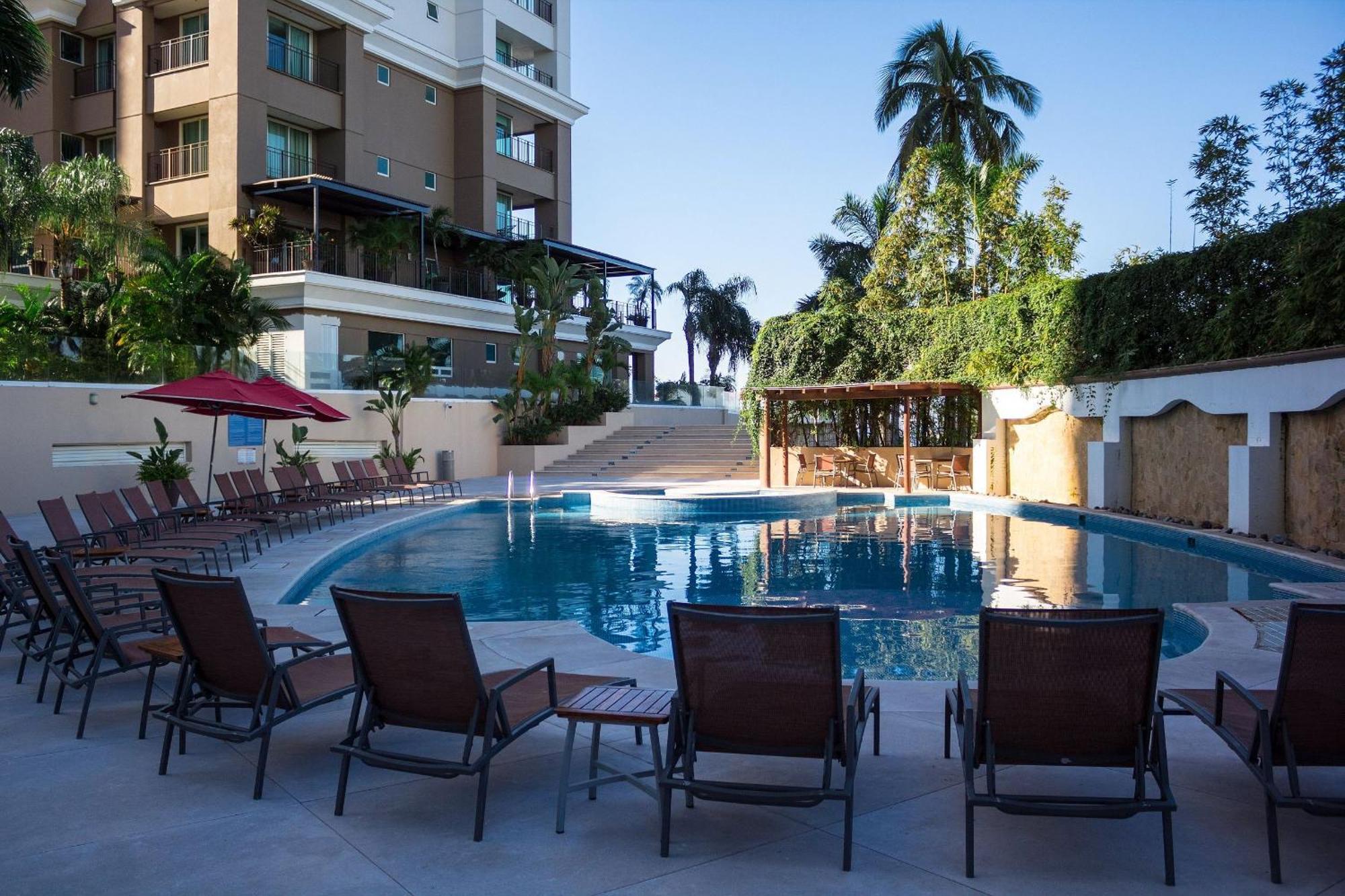Apartment Beachfront Chic - Perfect 4home Office! Puerto Vallarta