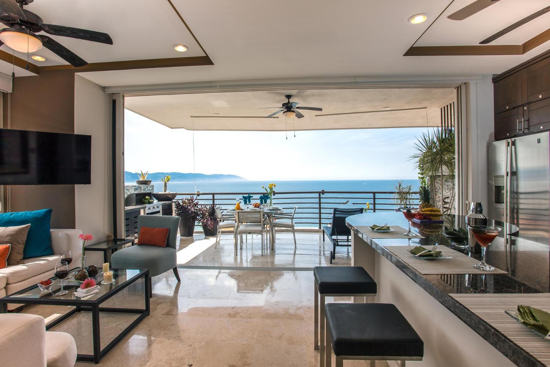 Pinnacle 180 Apartment