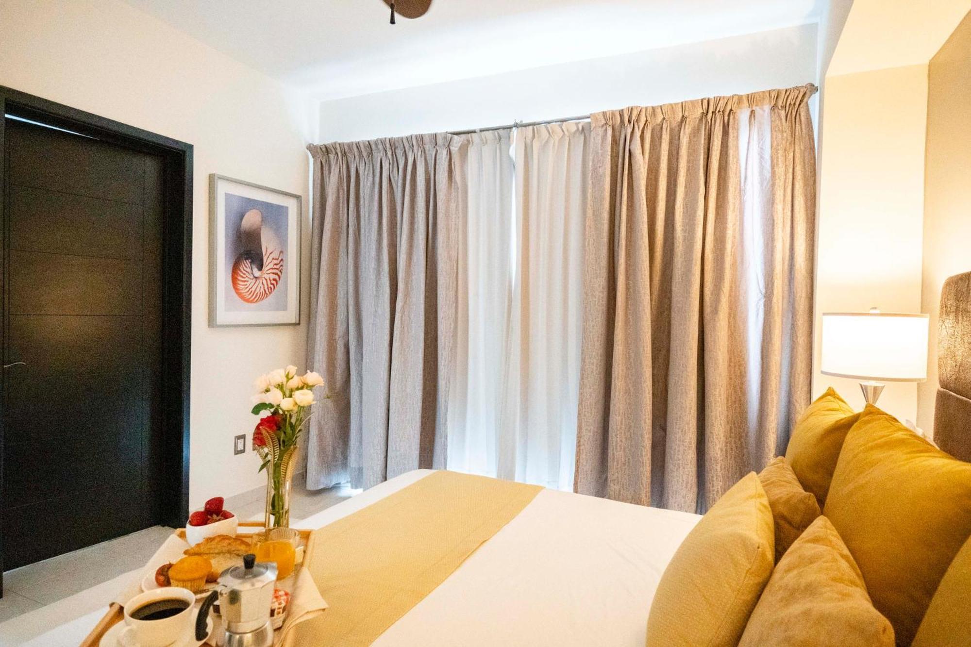 Apartments, 10min Drive, Shared Pool And Bbq Apartment