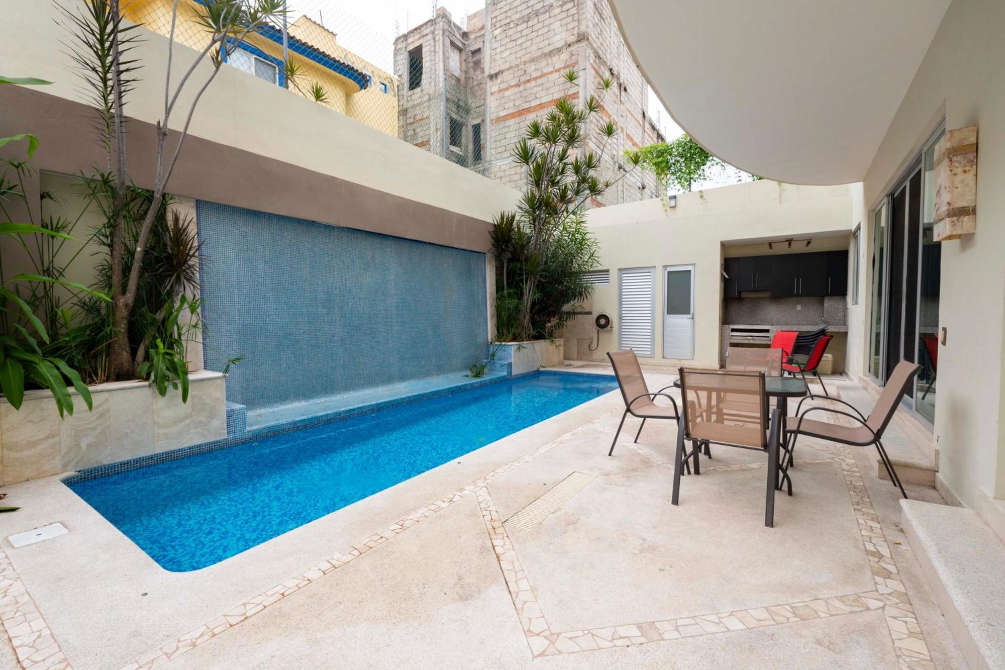 Apartments, 10min Drive, Shared Pool And Bbq Apartment