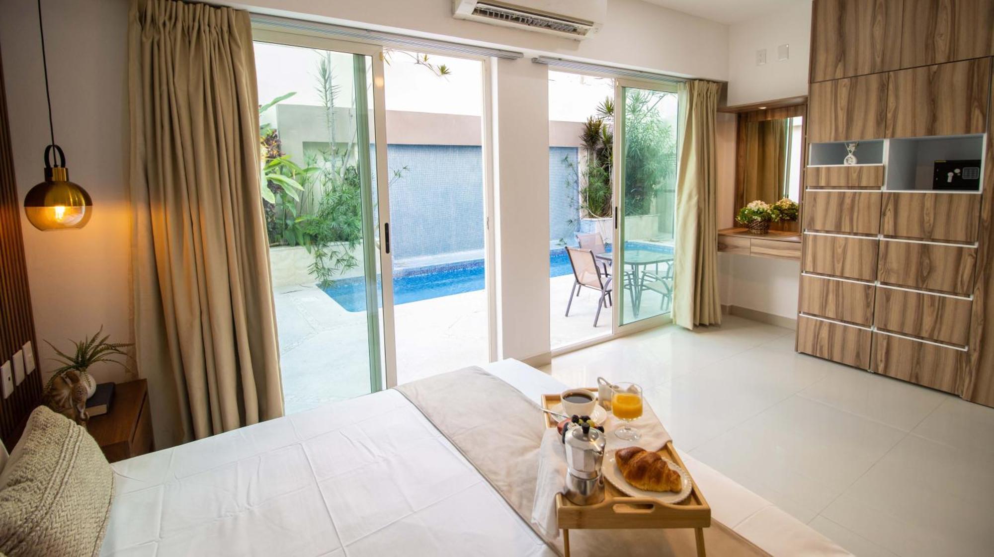 Apartment Apartments, 10min Drive, Shared Pool And Bbq