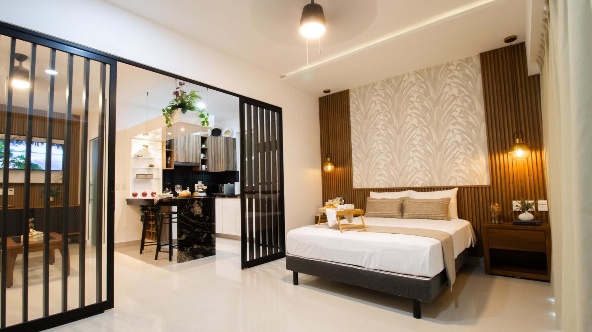 Apartment Apartments, 10min Drive, Shared Pool And Bbq