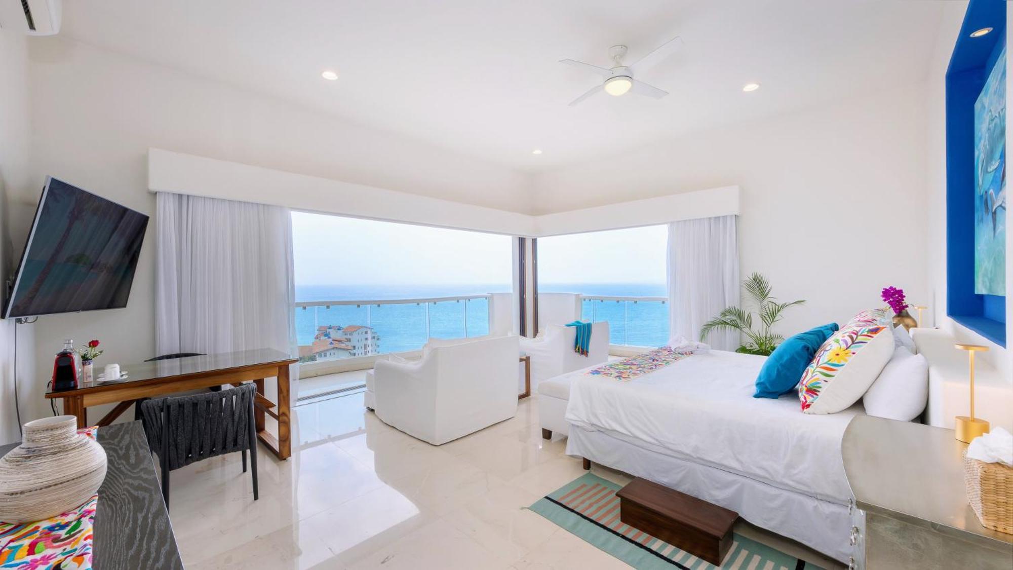 Divina Luxury Boutique - Adults Only Hotel 5*