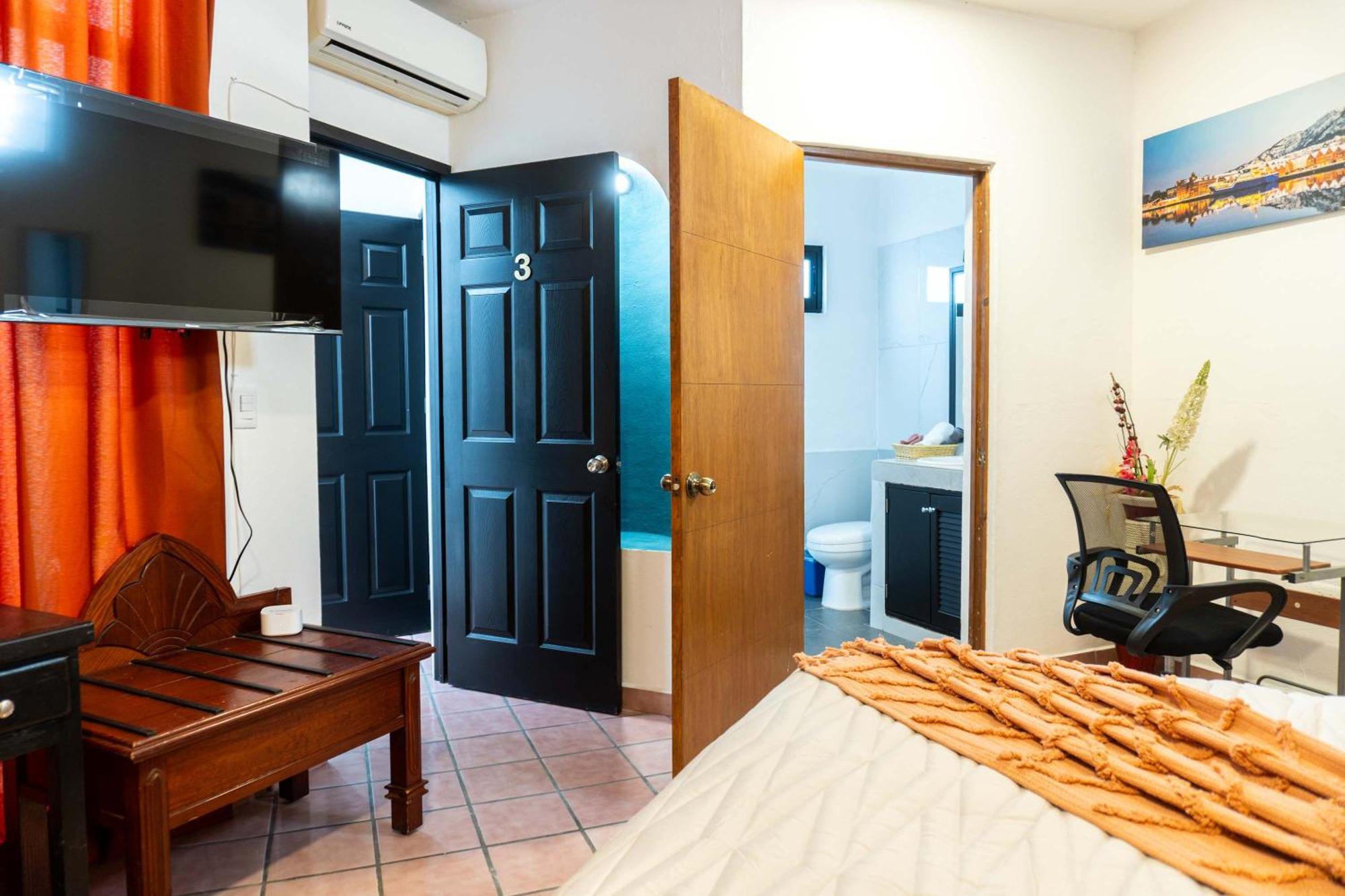 Spacious With Ensuite And Work Desk Hostel *