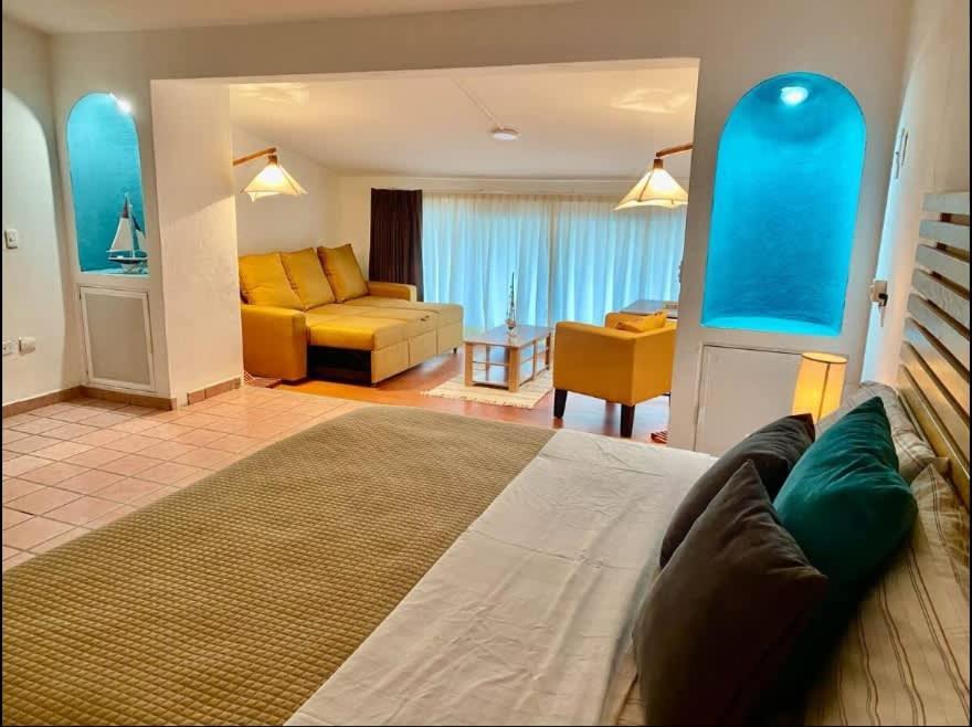 Holiday home Comfortable With Balcony & Workspace *