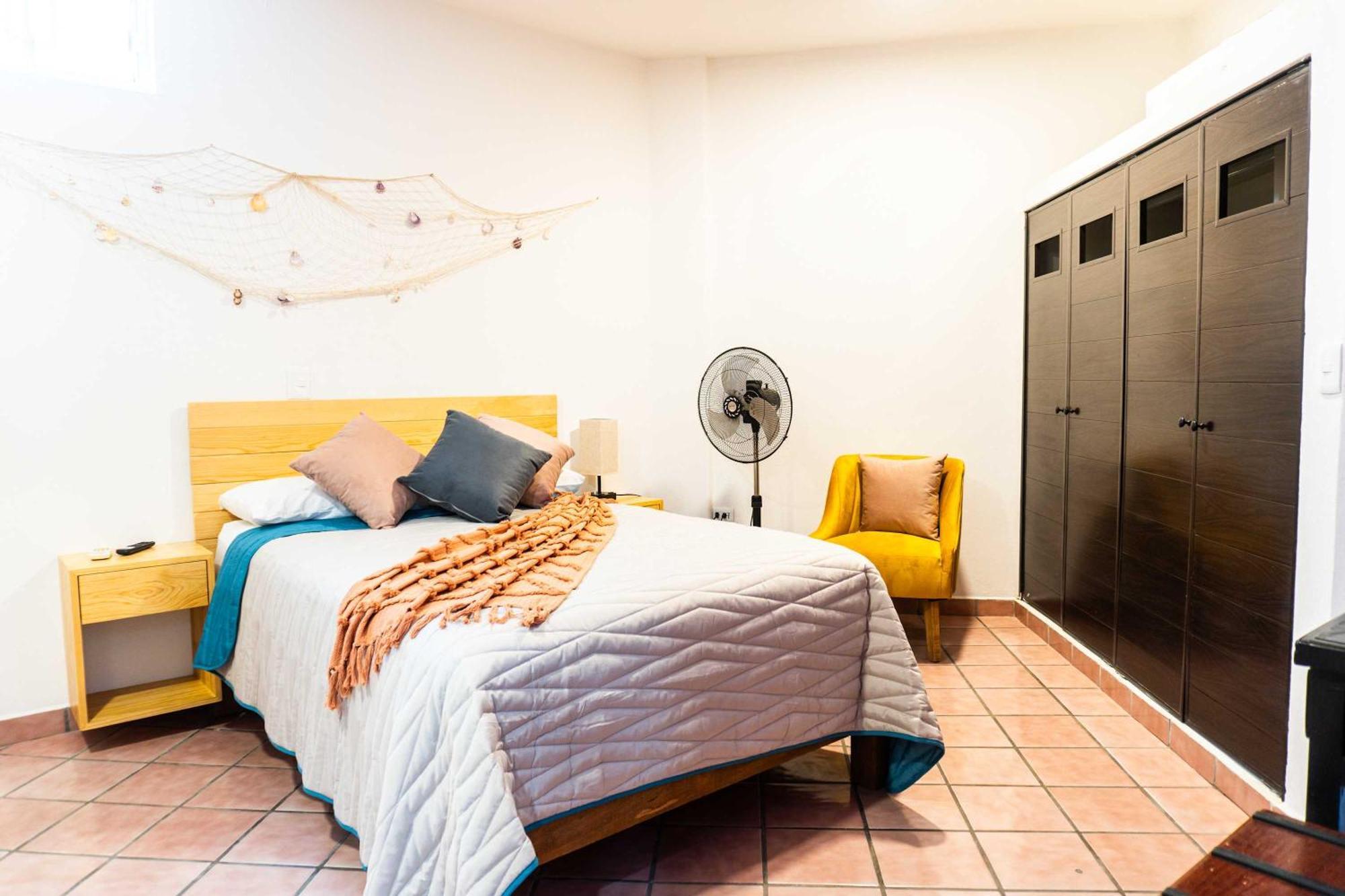 Comfortable With Balcony & Workspace Puerto Vallarta