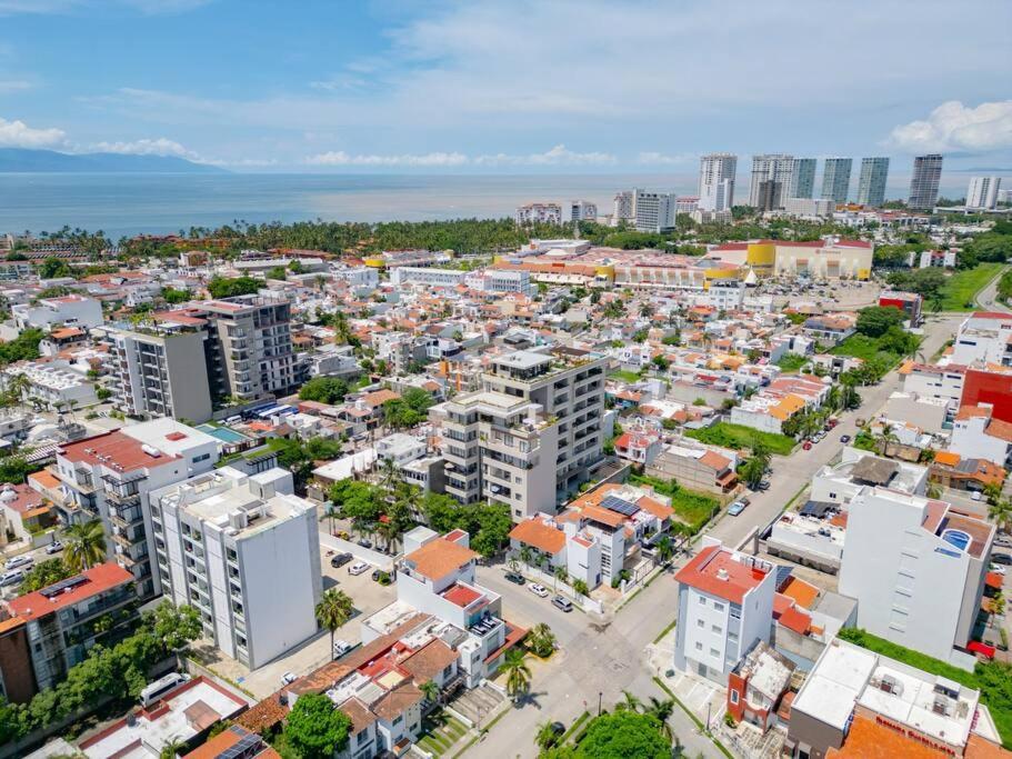 Hidden Park - 7th Floor With Rooftop Pool At Versalles * Puerto Vallarta