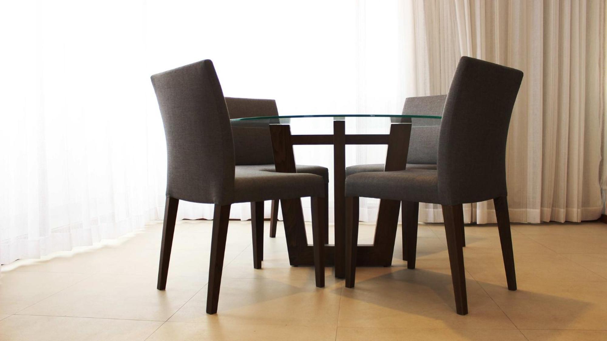 Express By Ihg 4*