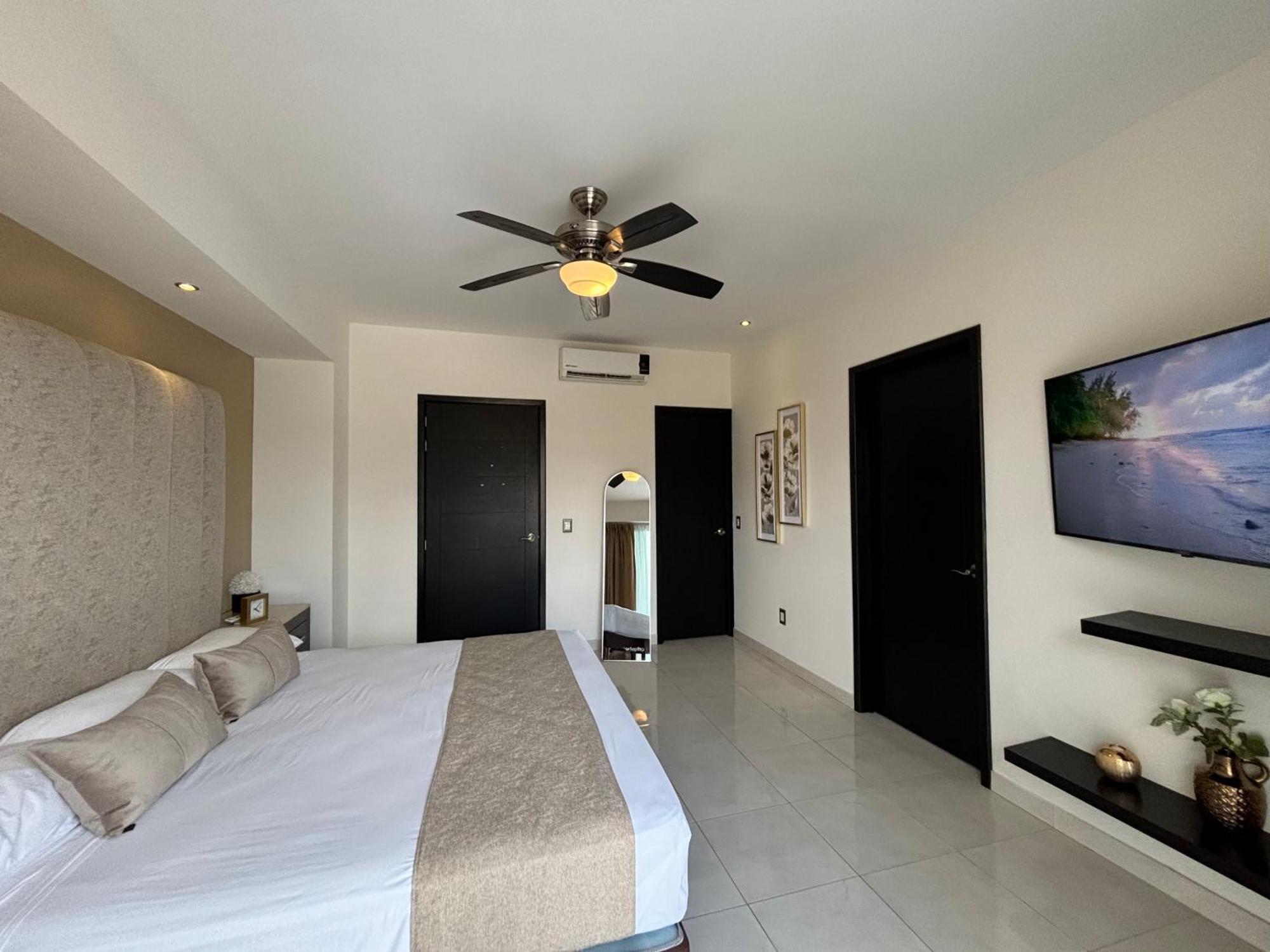 Apartments, 10min Drive, Shared Pool And Bbq Apartment *
